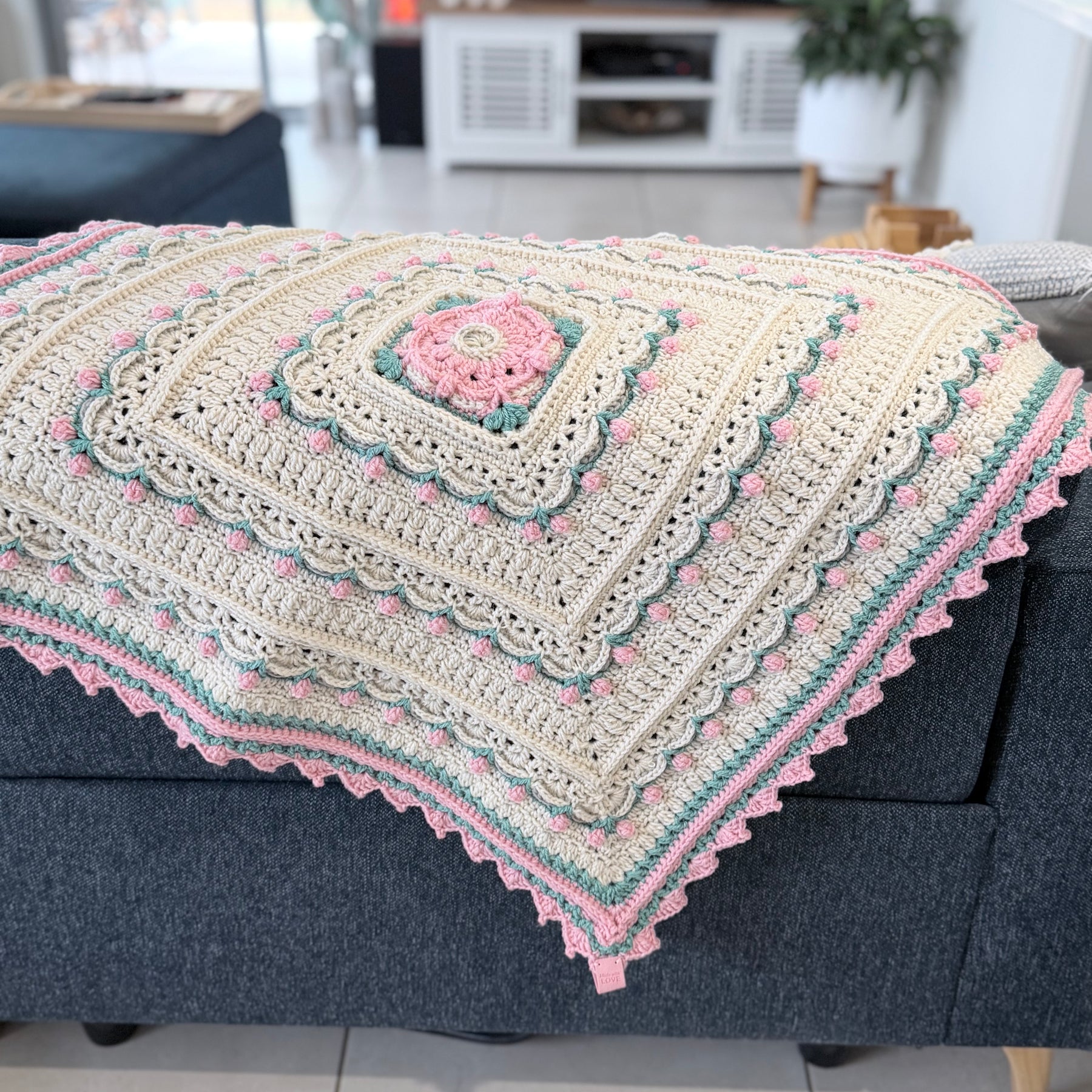 #130 -Marnies Garden Lap Size Blanket/Baby Blanket