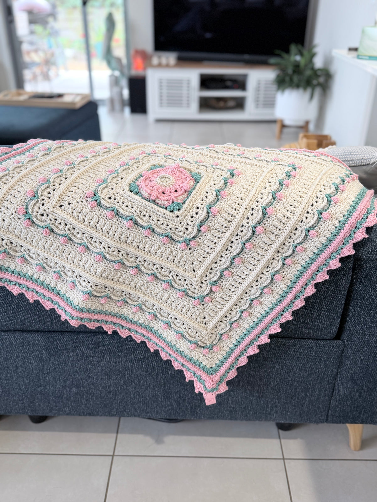 #130 -Marnies Garden Lap Size Blanket/Baby Blanket
