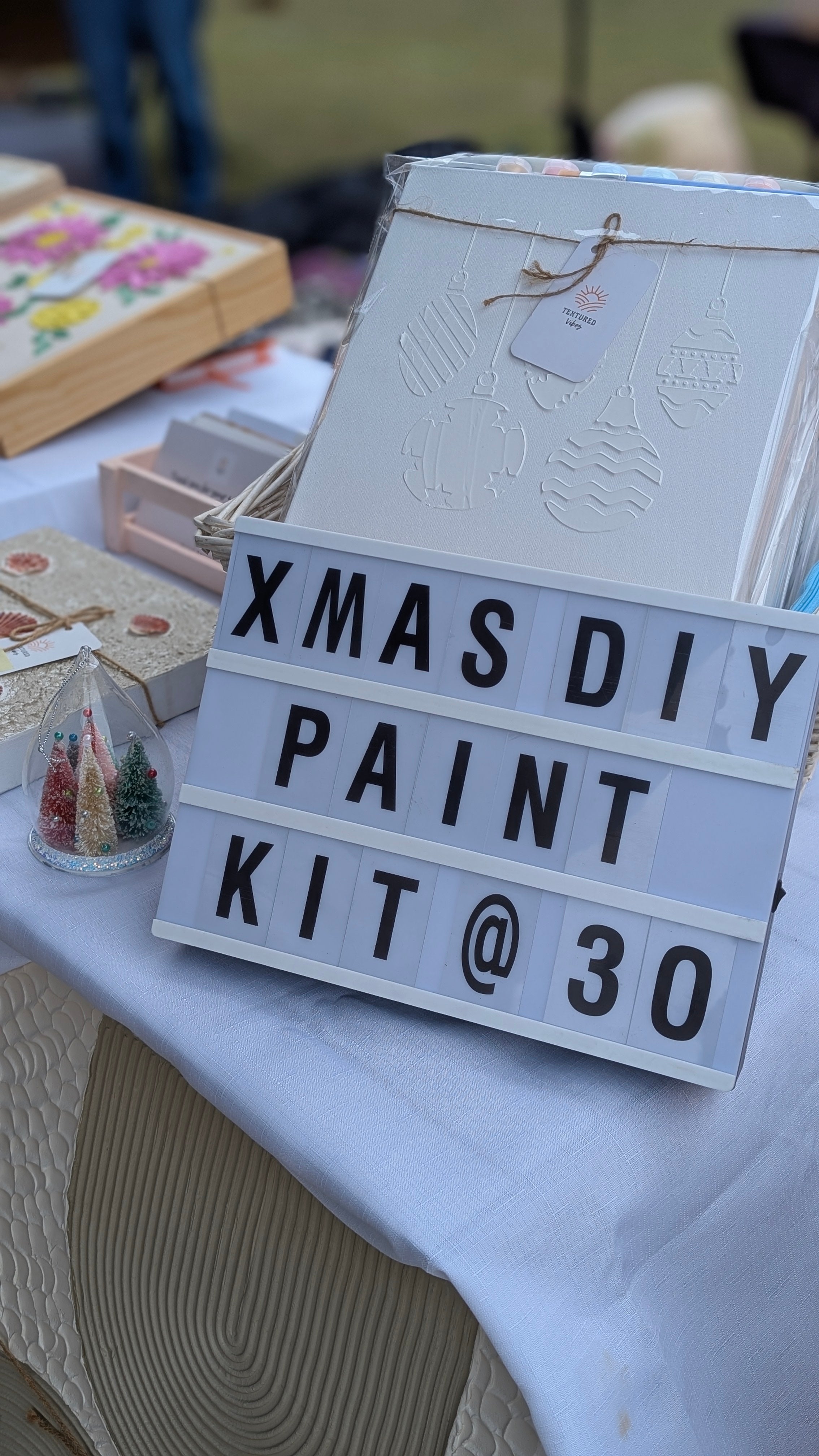 Christmas Themed DIY Paint Kit!