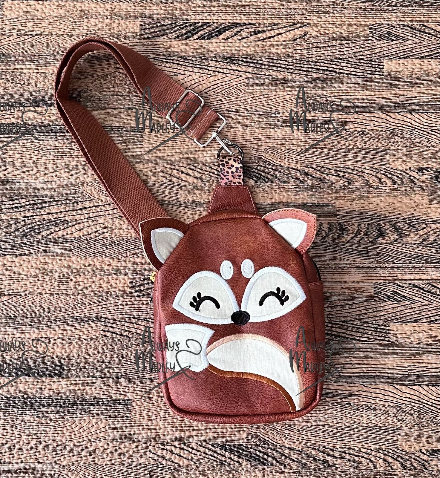 Fox sling bag