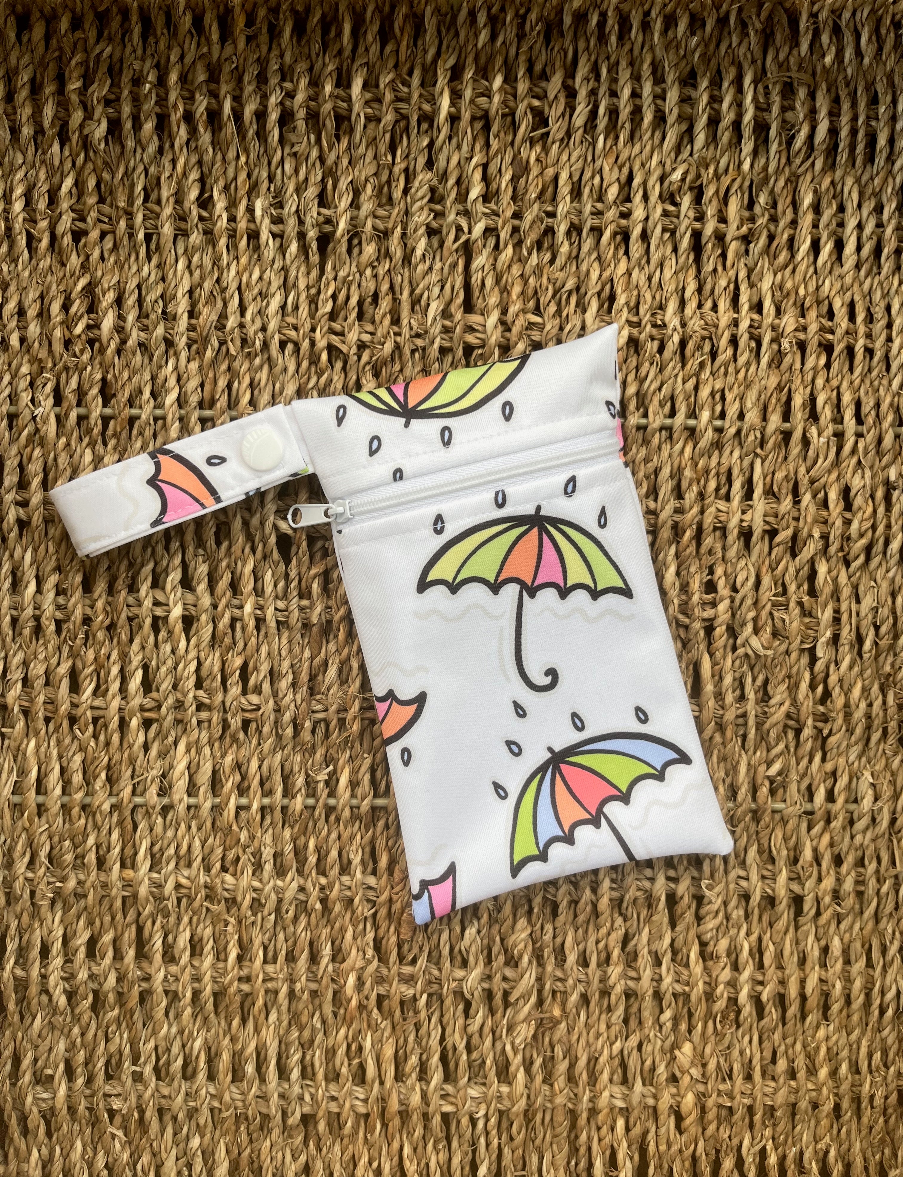 READY MADE Water-resistant wet bags - Spring - Umbrellas (Simone Pook)