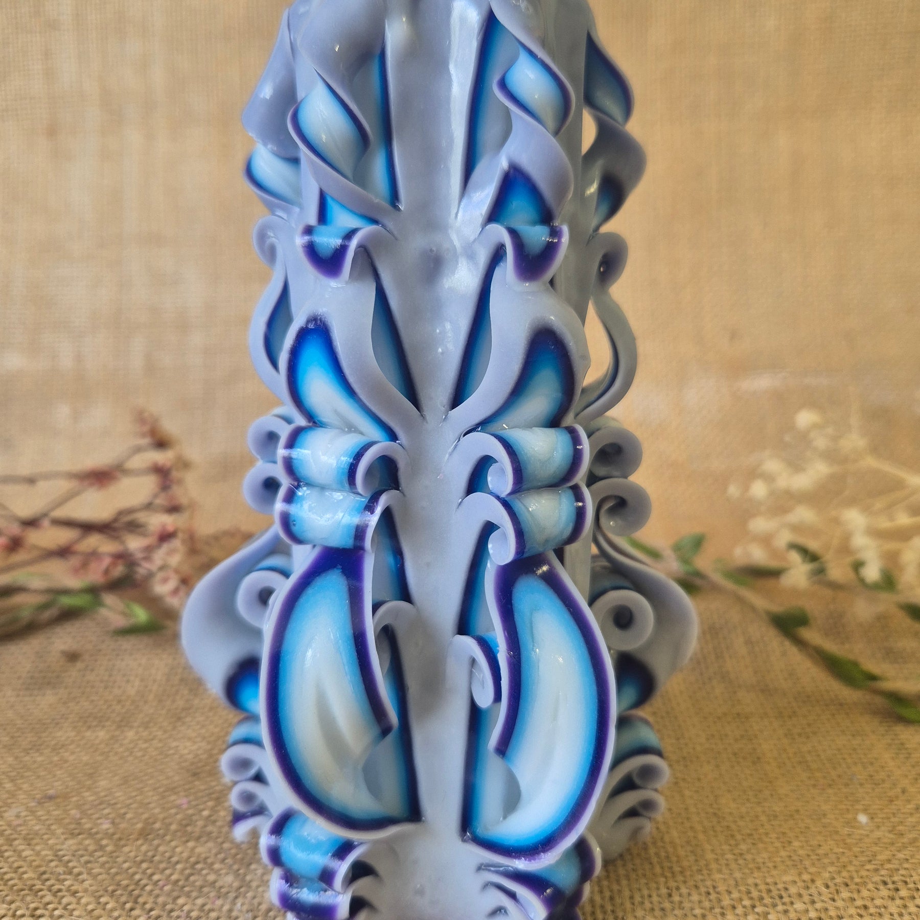 White and Blue 16cm