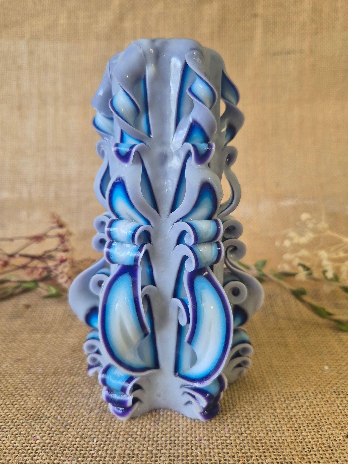 White and Blue 16cm