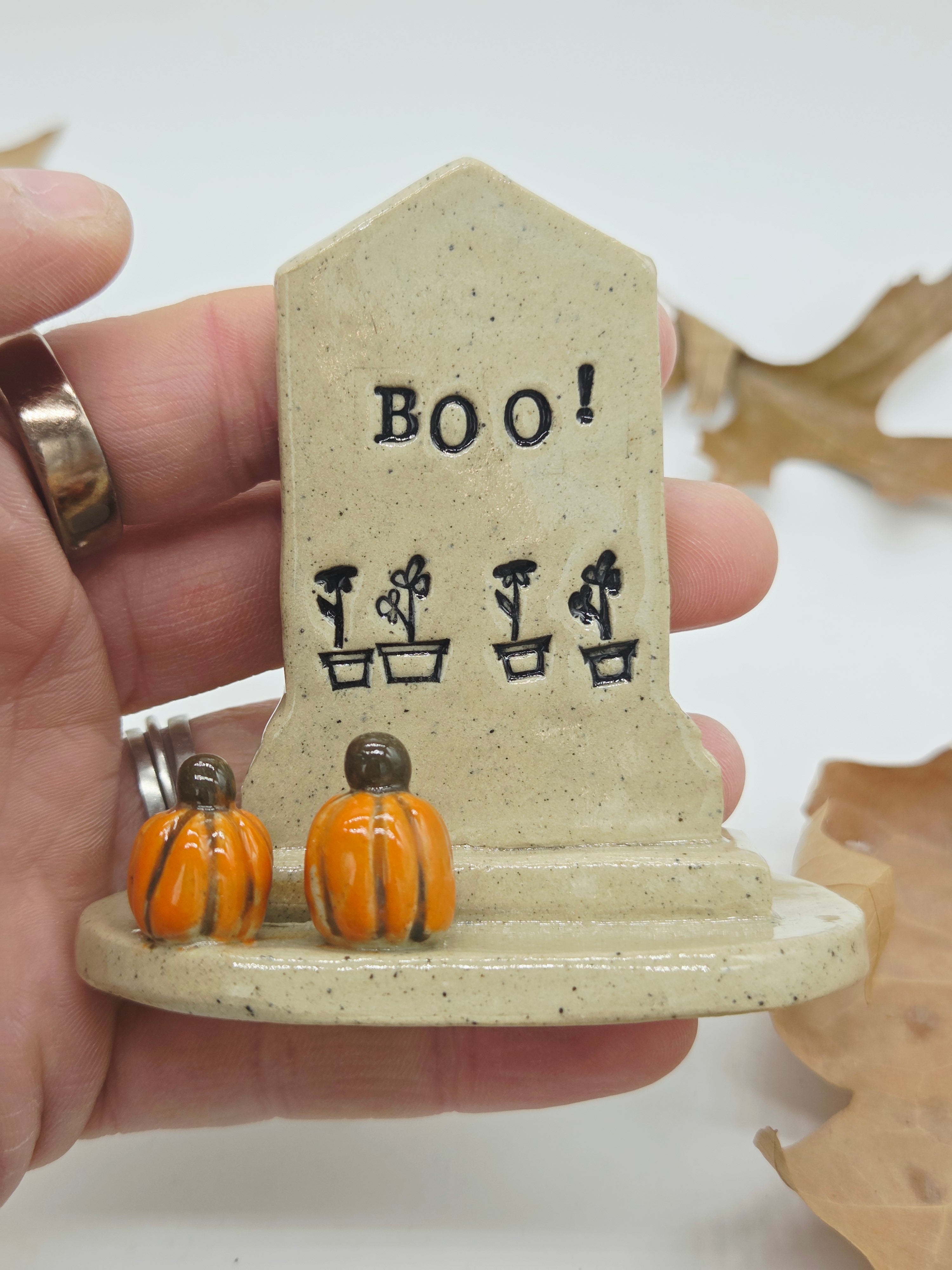 Spooky Ceramic Toombstone