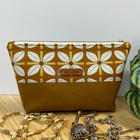 Two-Tone Zipper Pouch