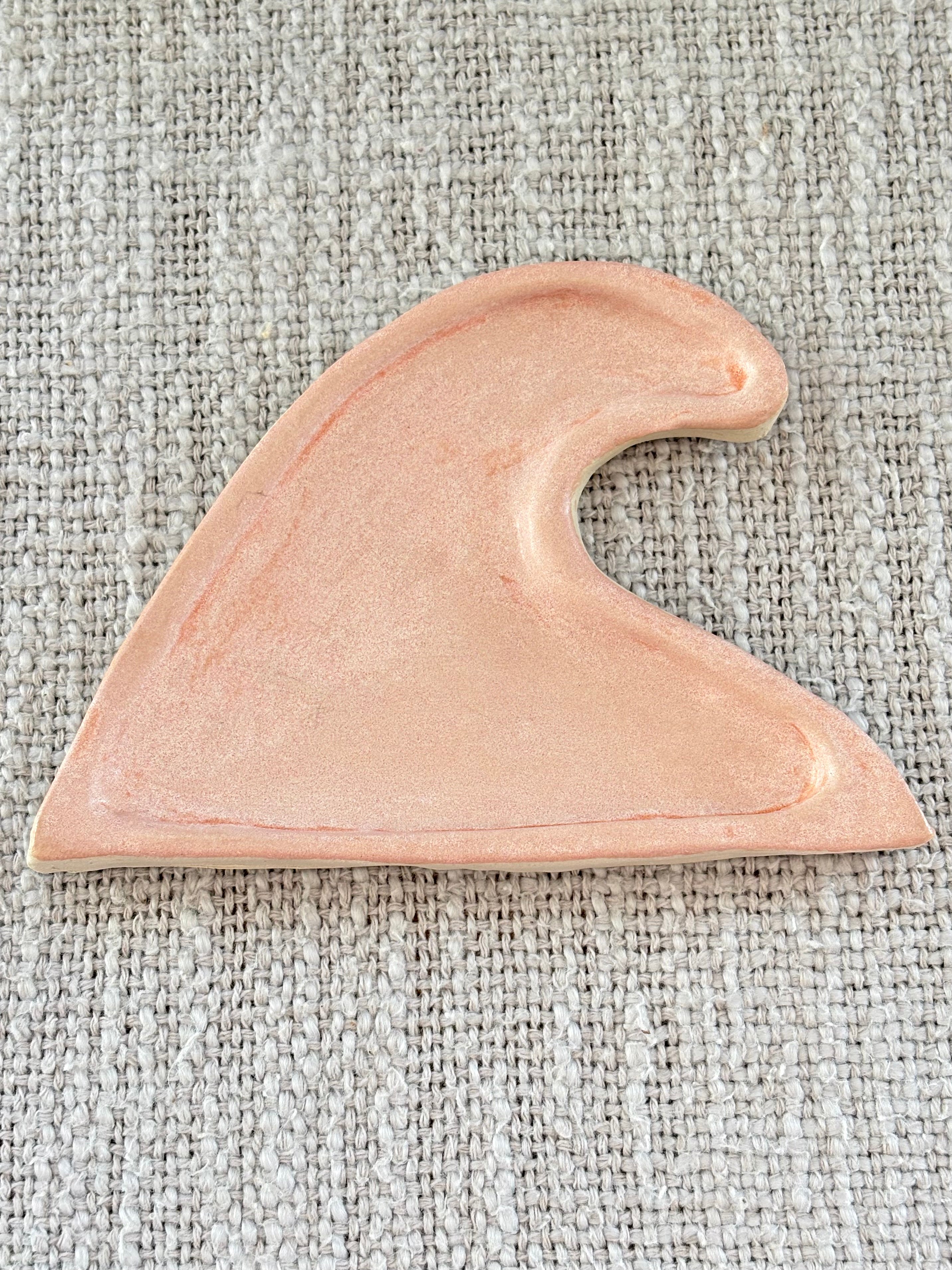 Wave trinket tray - Coral