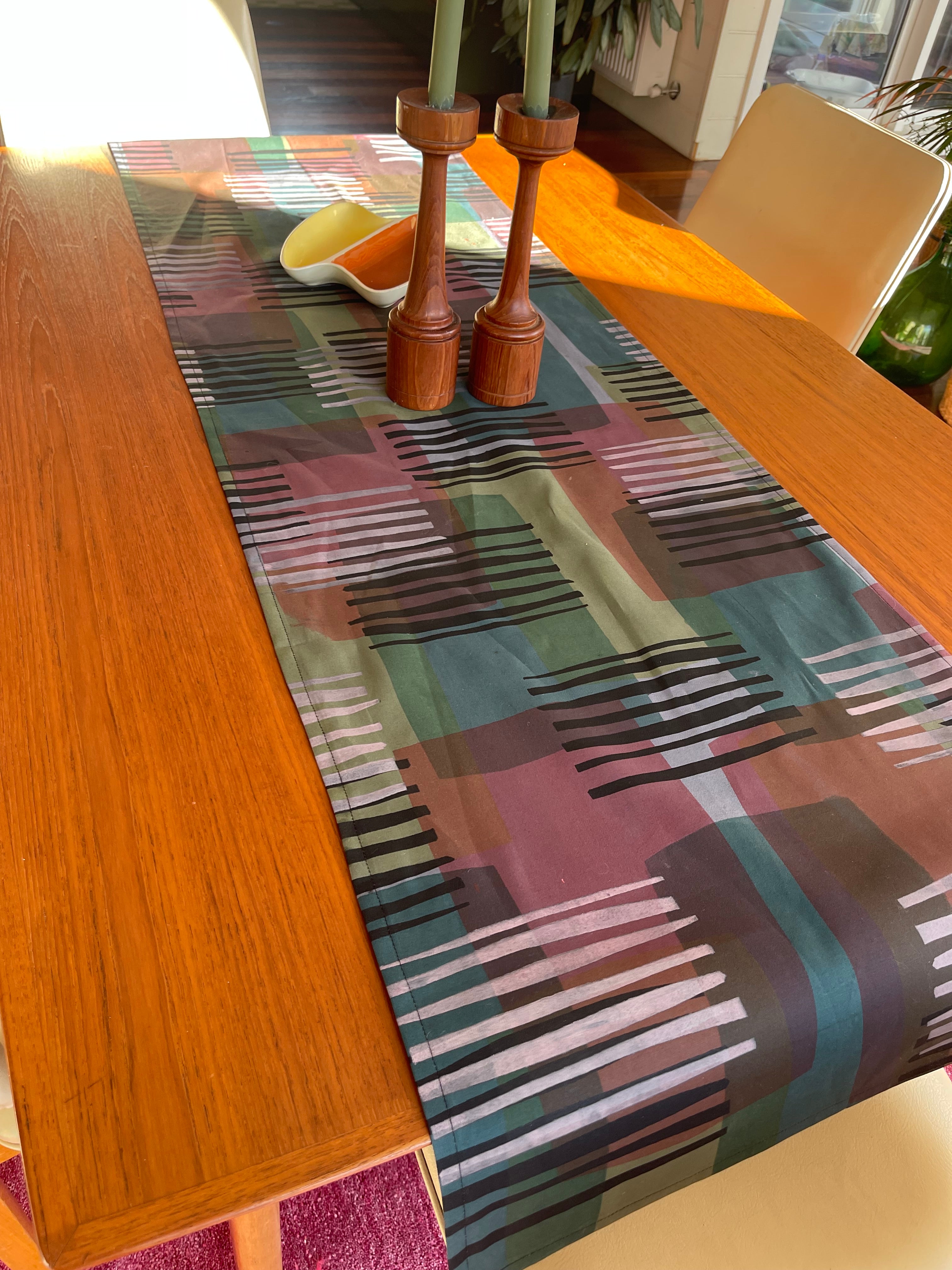 Table runner - Green rose grey and black lines