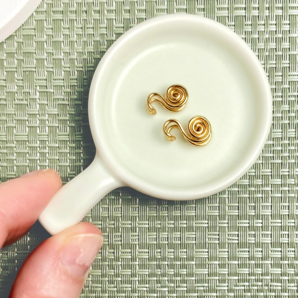 Petite spiral ear cuff | Gold, Silver, Copper or Rose | Clip on