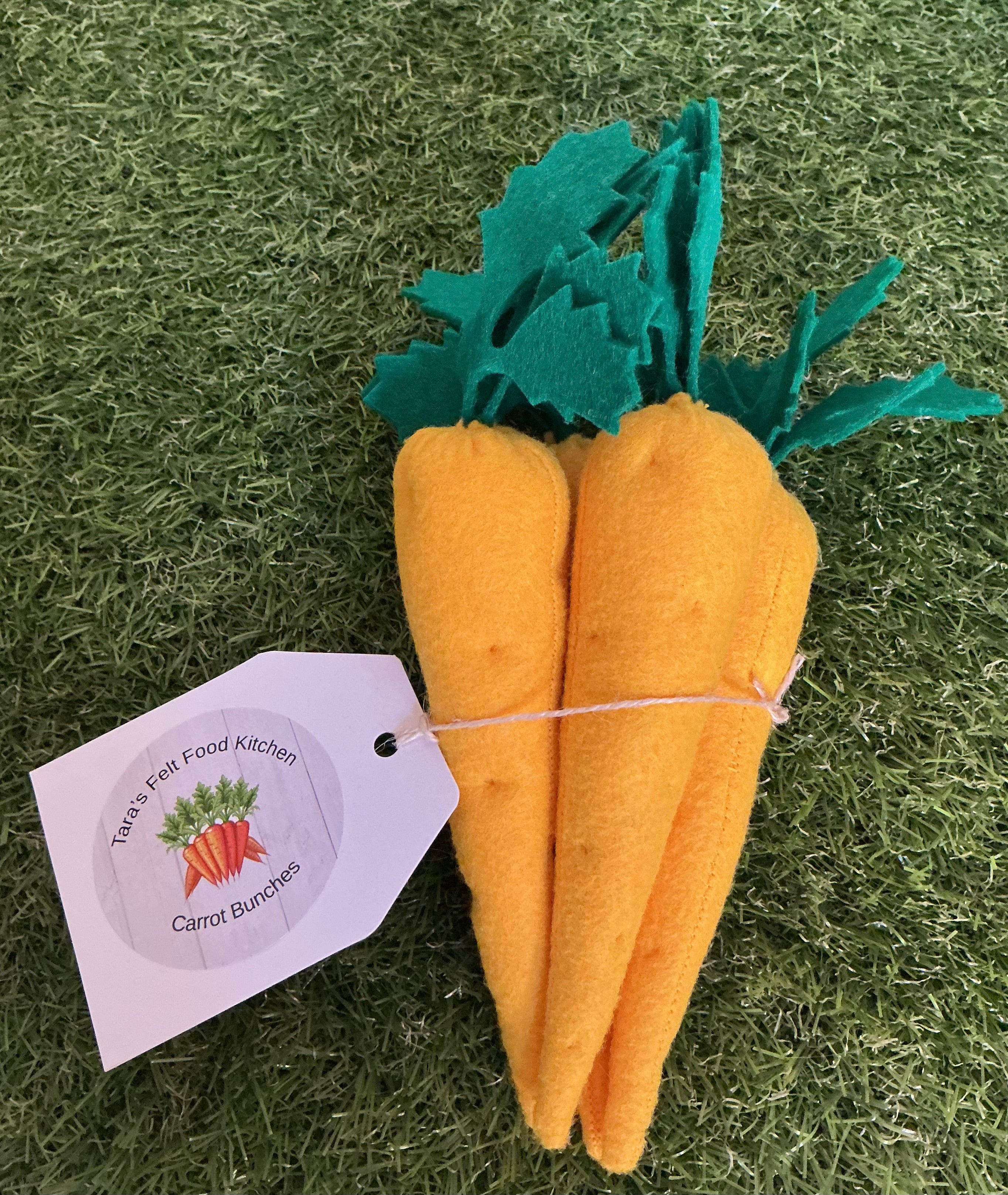 Felt carrot bunches (set 4)
