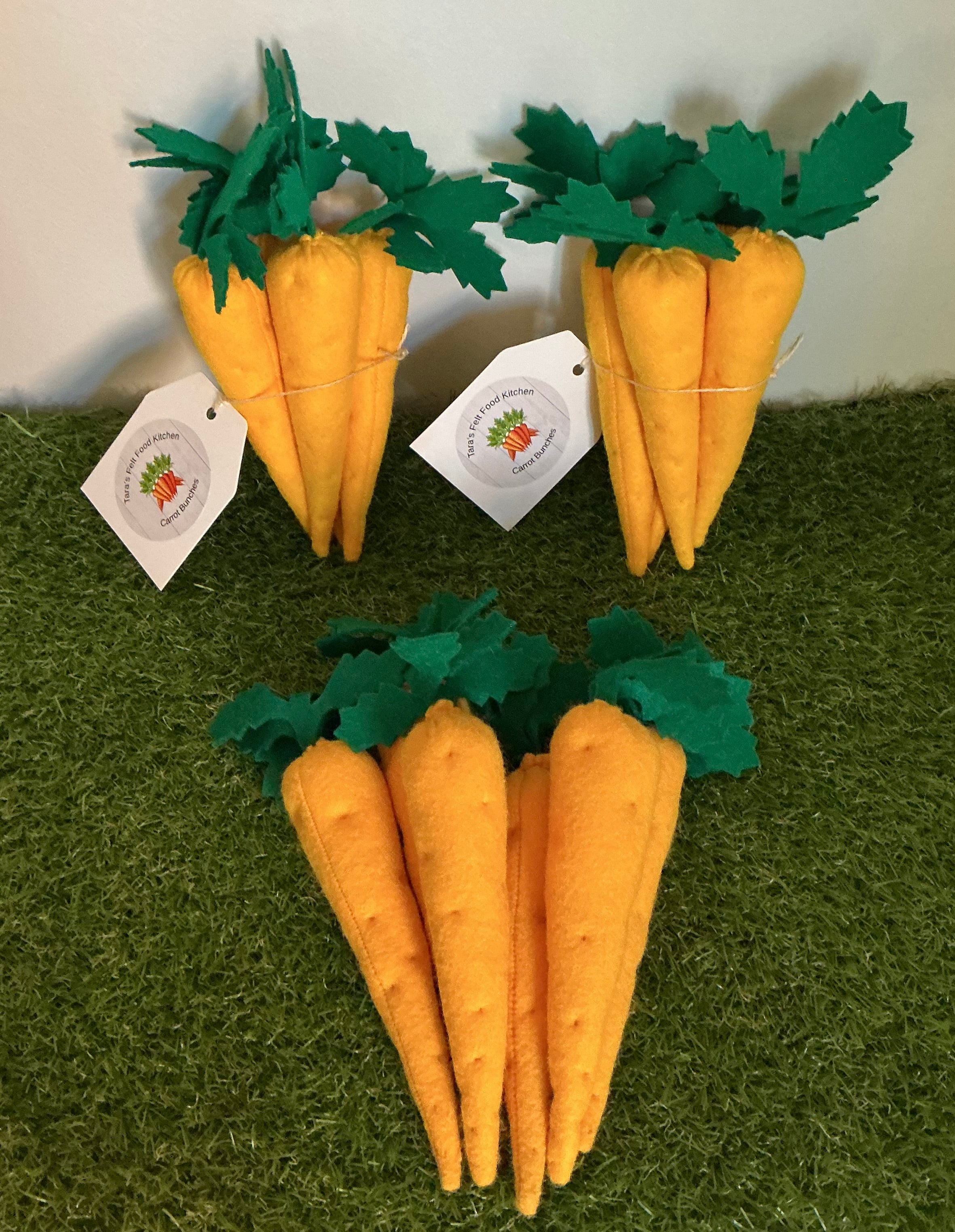 Felt carrot bunches (set 4)