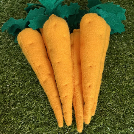 Felt carrot bunches (set 4)