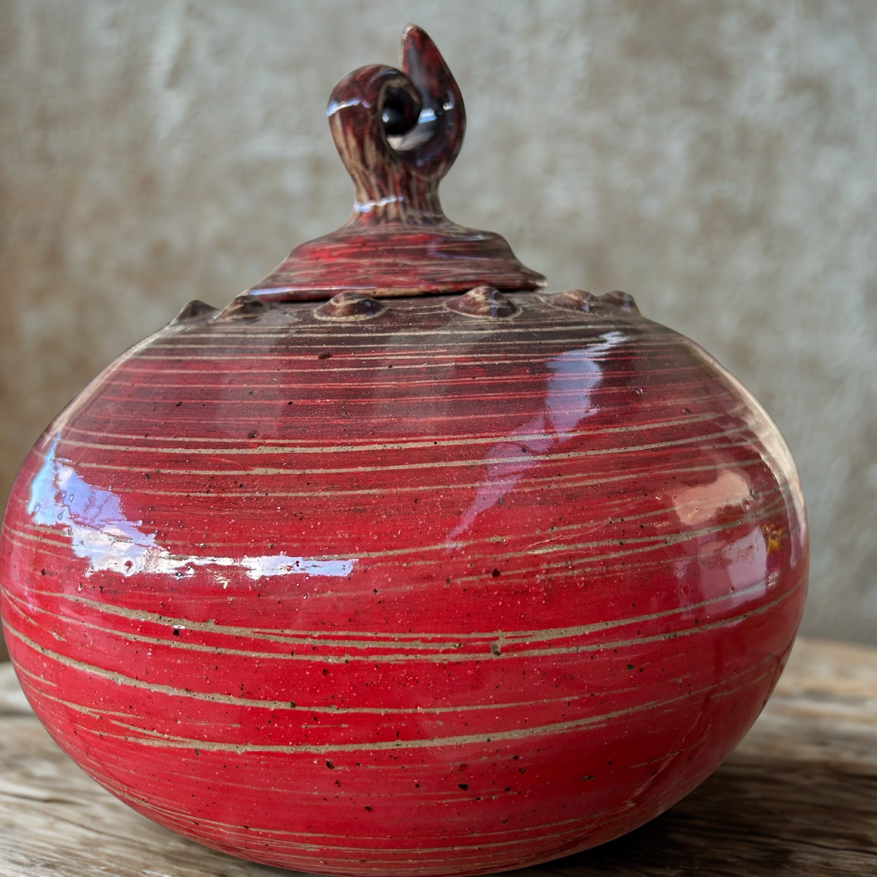 Ceramic red urn