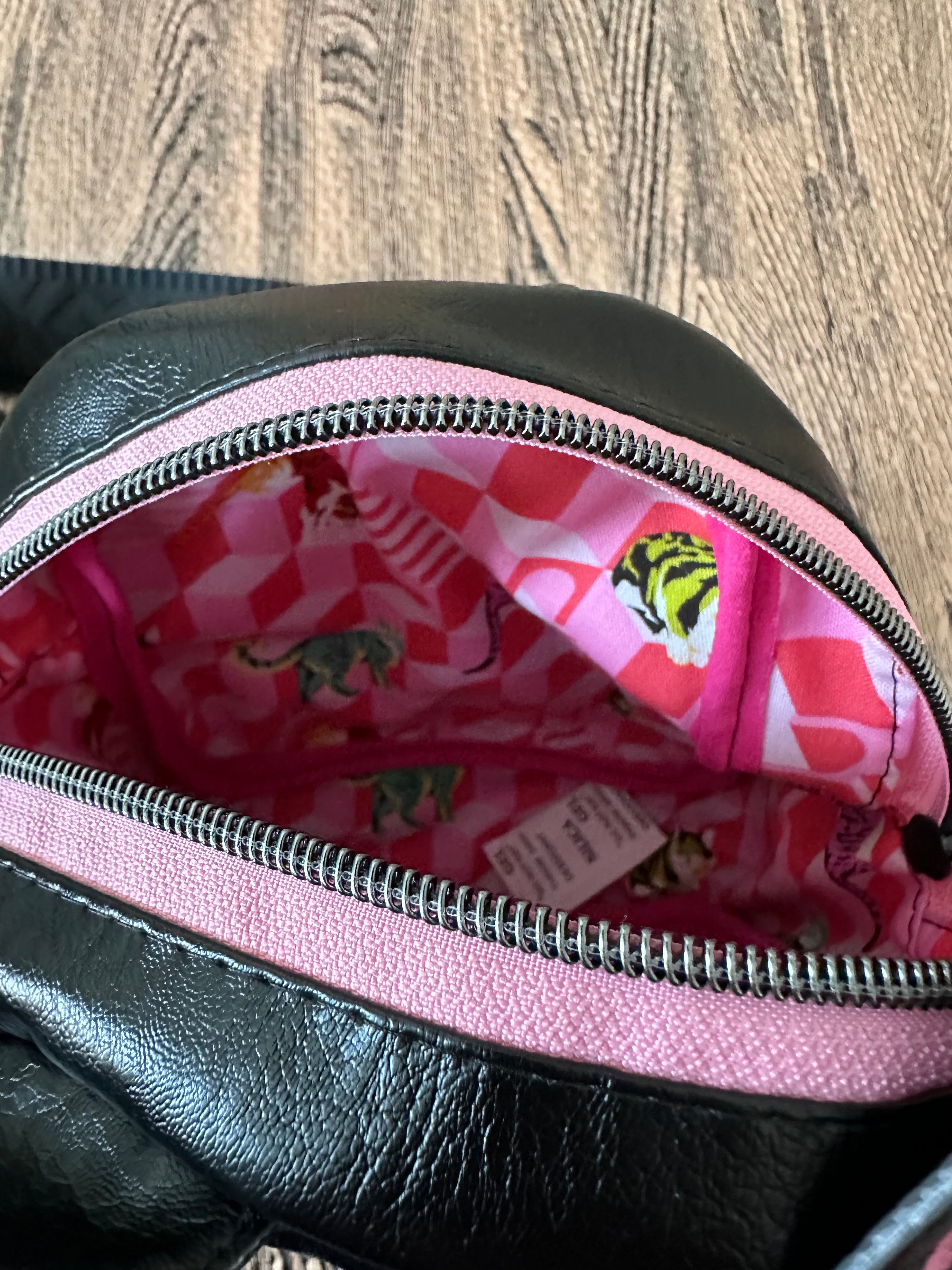 Cat sling bag