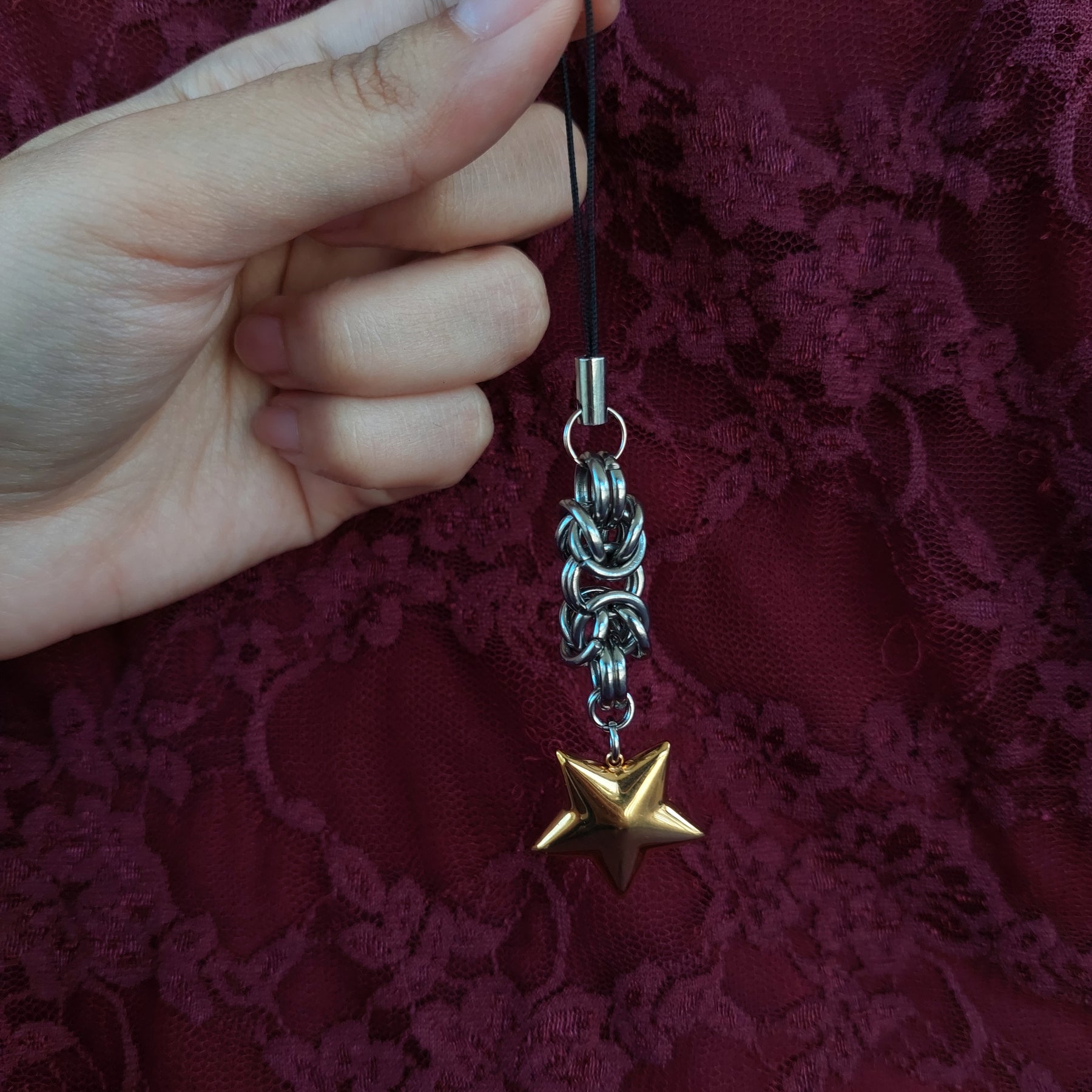 Chainmaille phone charm