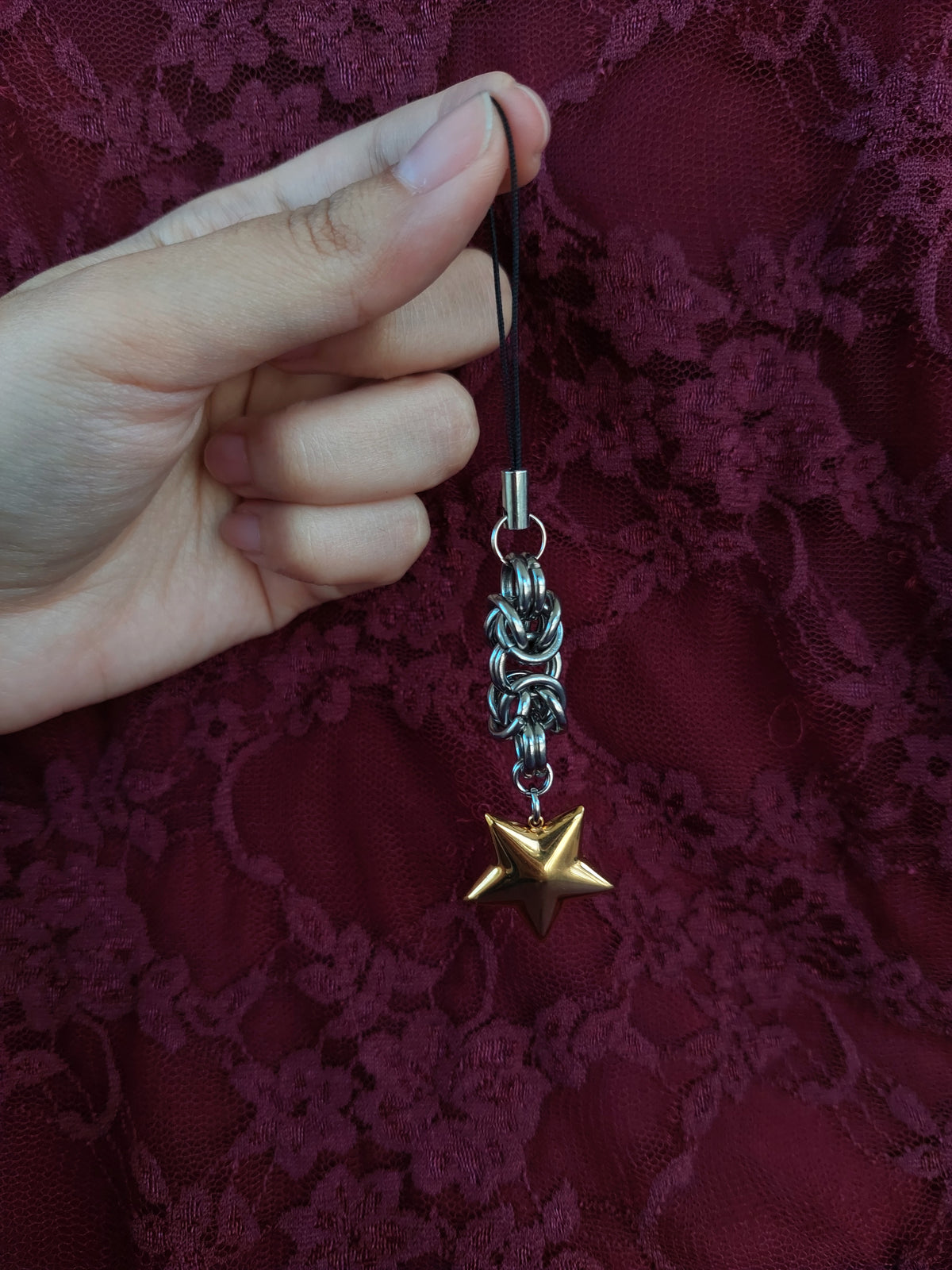Chainmaille phone charm