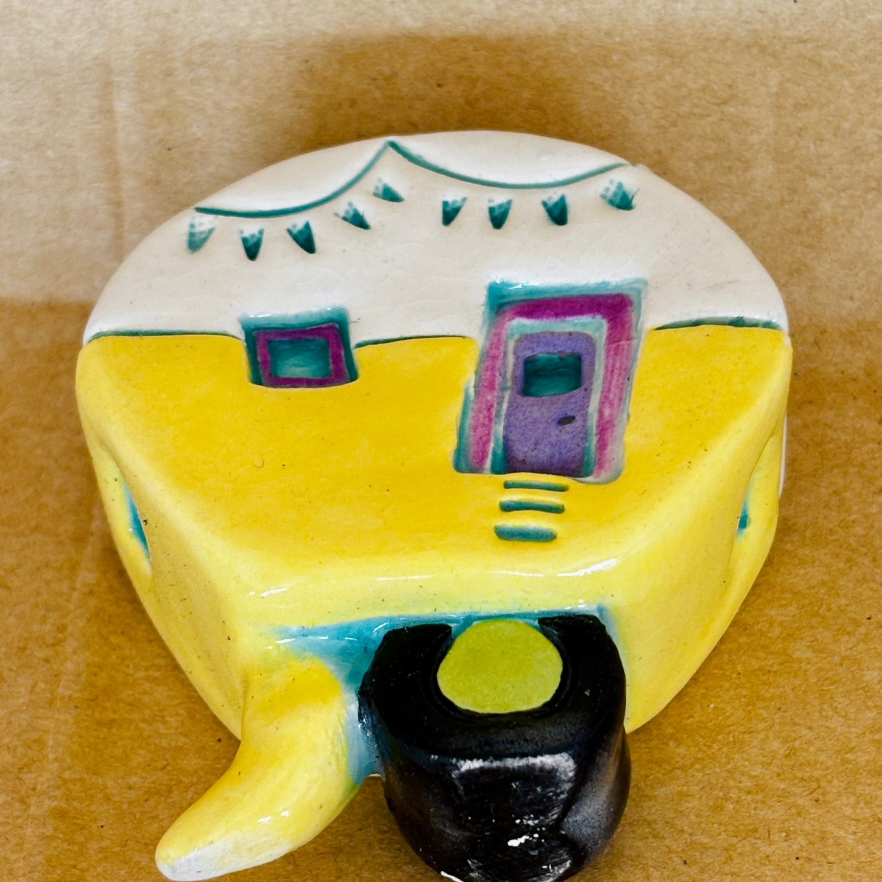 Small Retro Collectable Ceramic Caravan 4
