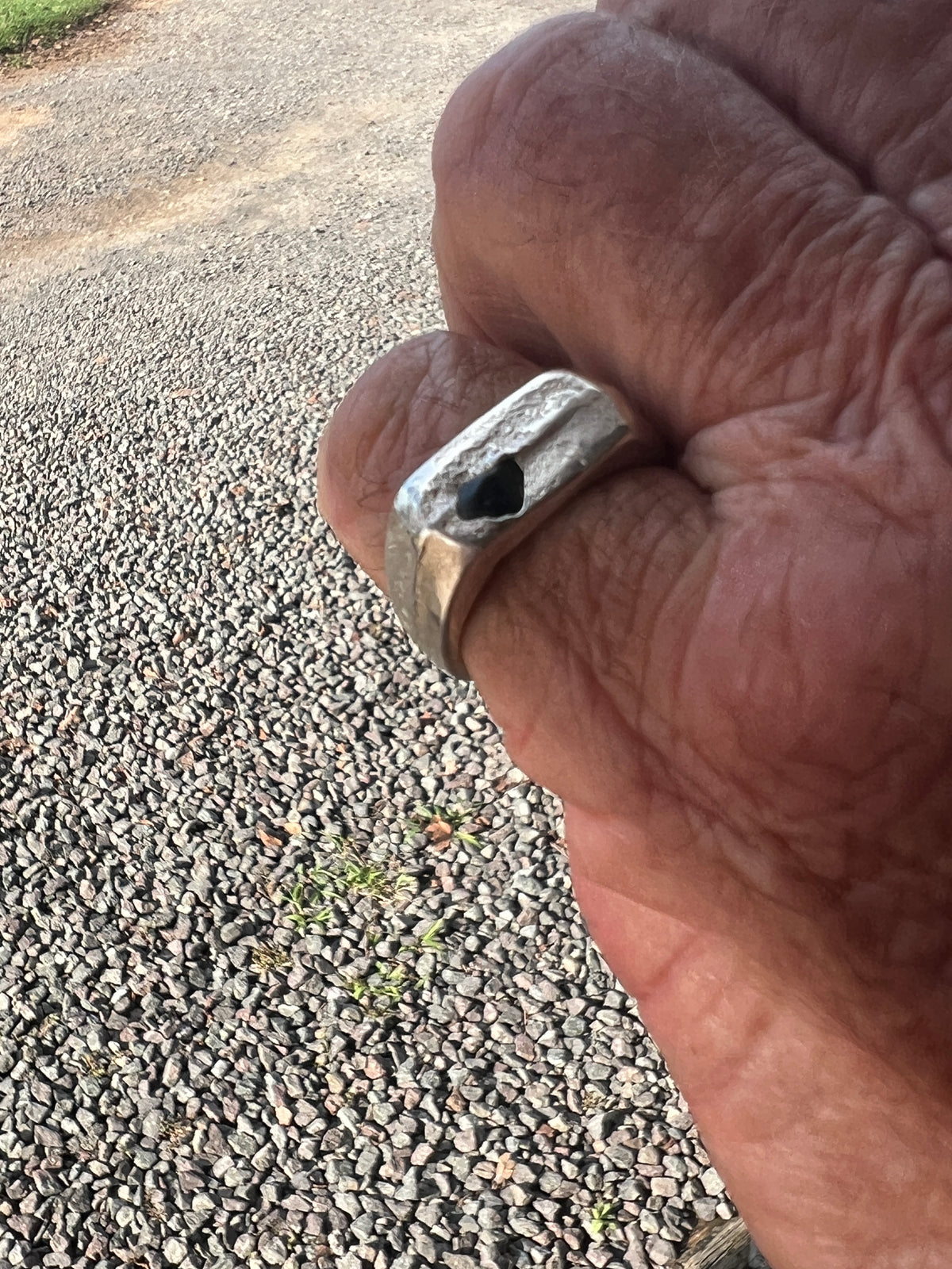 “Mount Wellington” Signet Ring & Sapphire