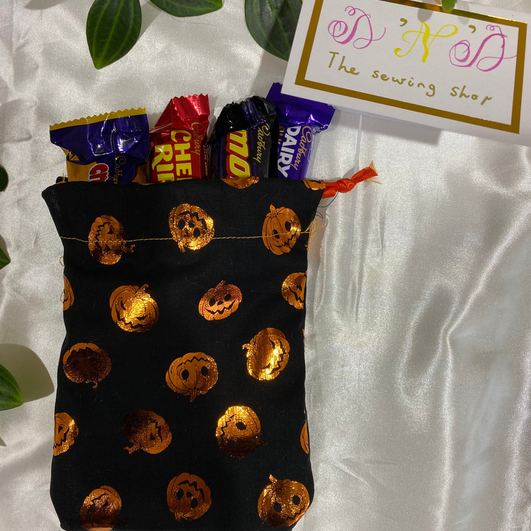 Halloween Goody Bags | Reusable Treat Bags for Kids (Drawstring Closure) | Set of 6