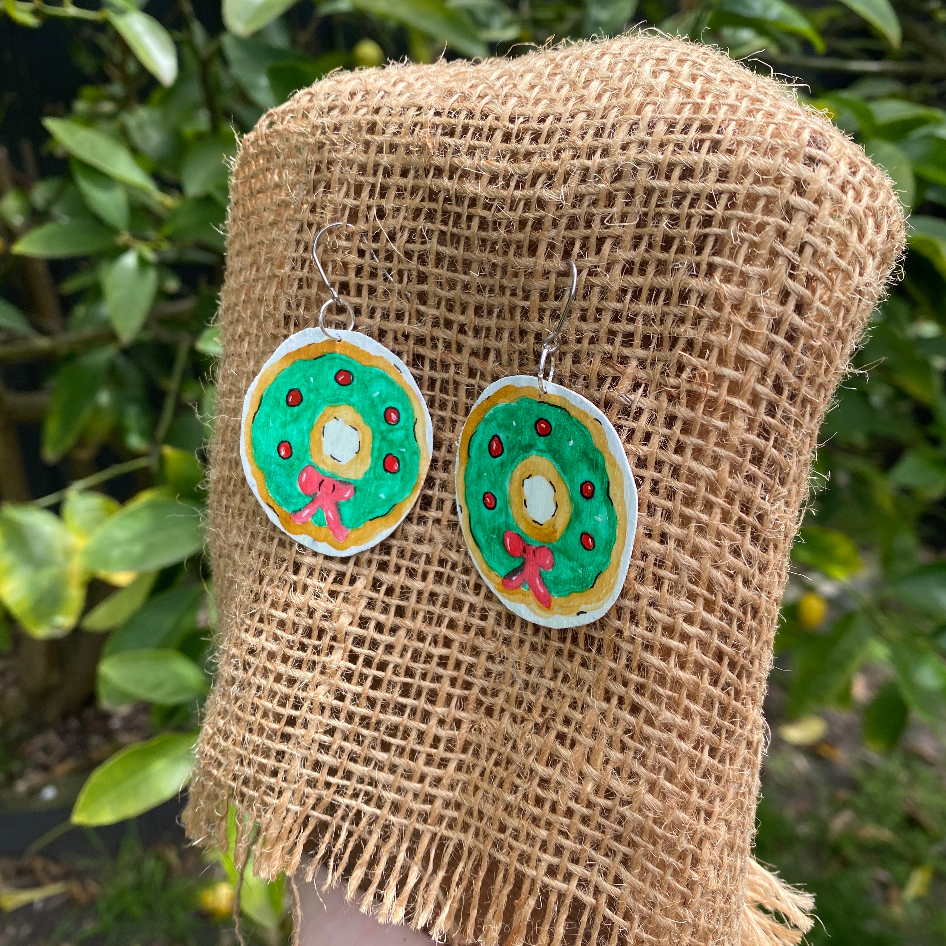 Christmas Wreath Earrings – Hand-painted Brass Jewellery