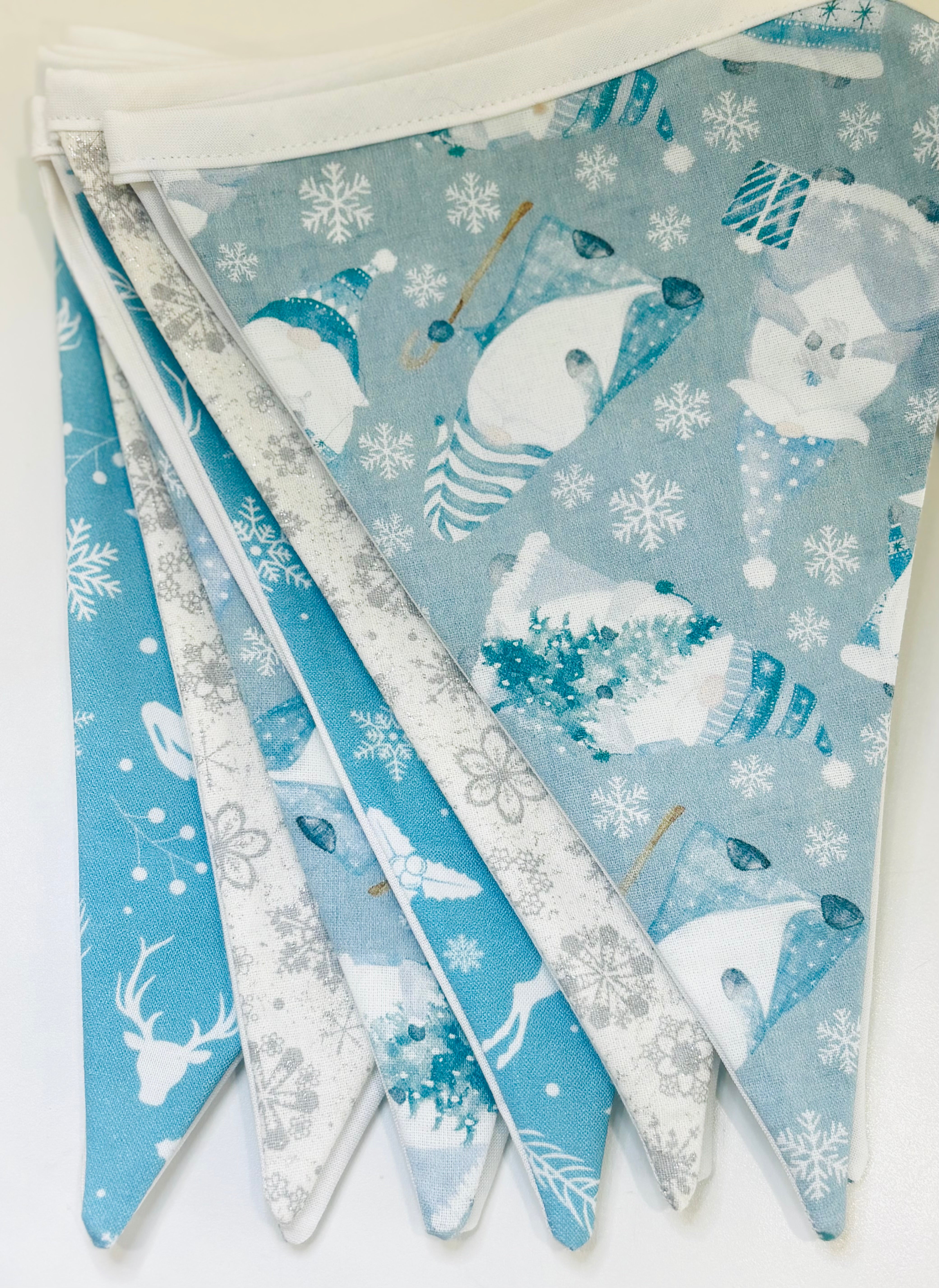 Handmade Christmas Bunting – Blue & White – 3 Metres – 12 Flags