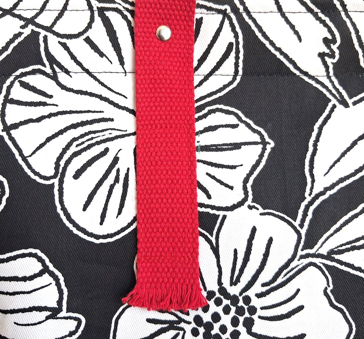 Anchored Tote - Black & White Hibiscus
