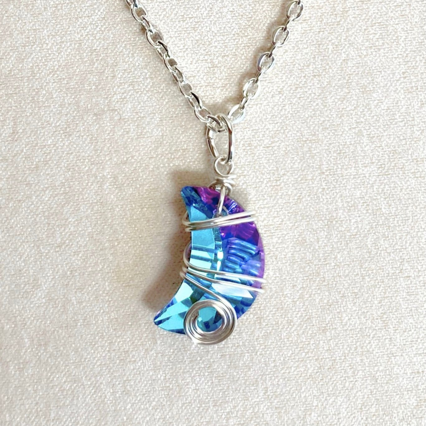 Crescent moon crystal pendant | Wire-wrapped | Silver chain necklace | Whimsical Mythical style