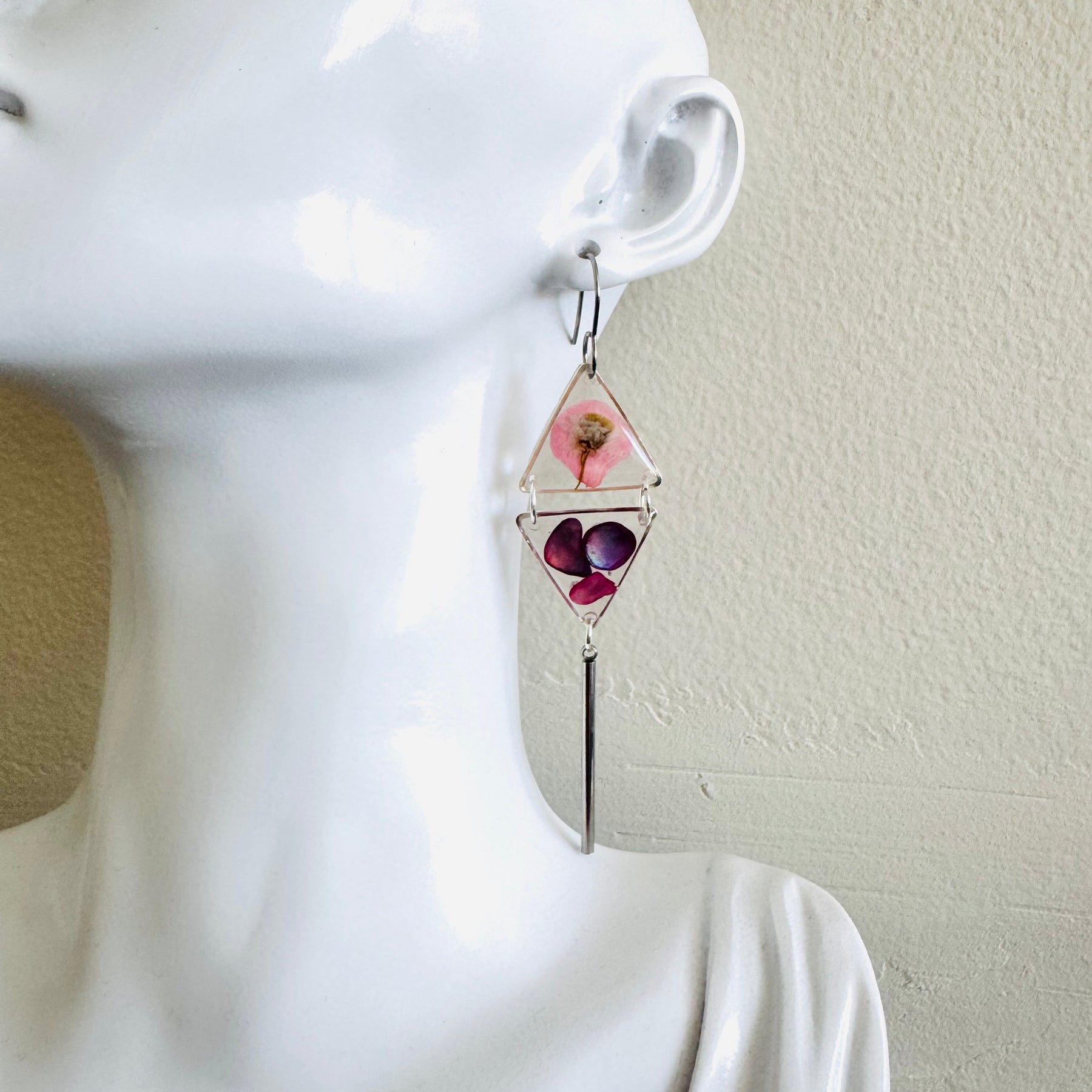 Double triangle cowrie shell and pressed flower resin earrings