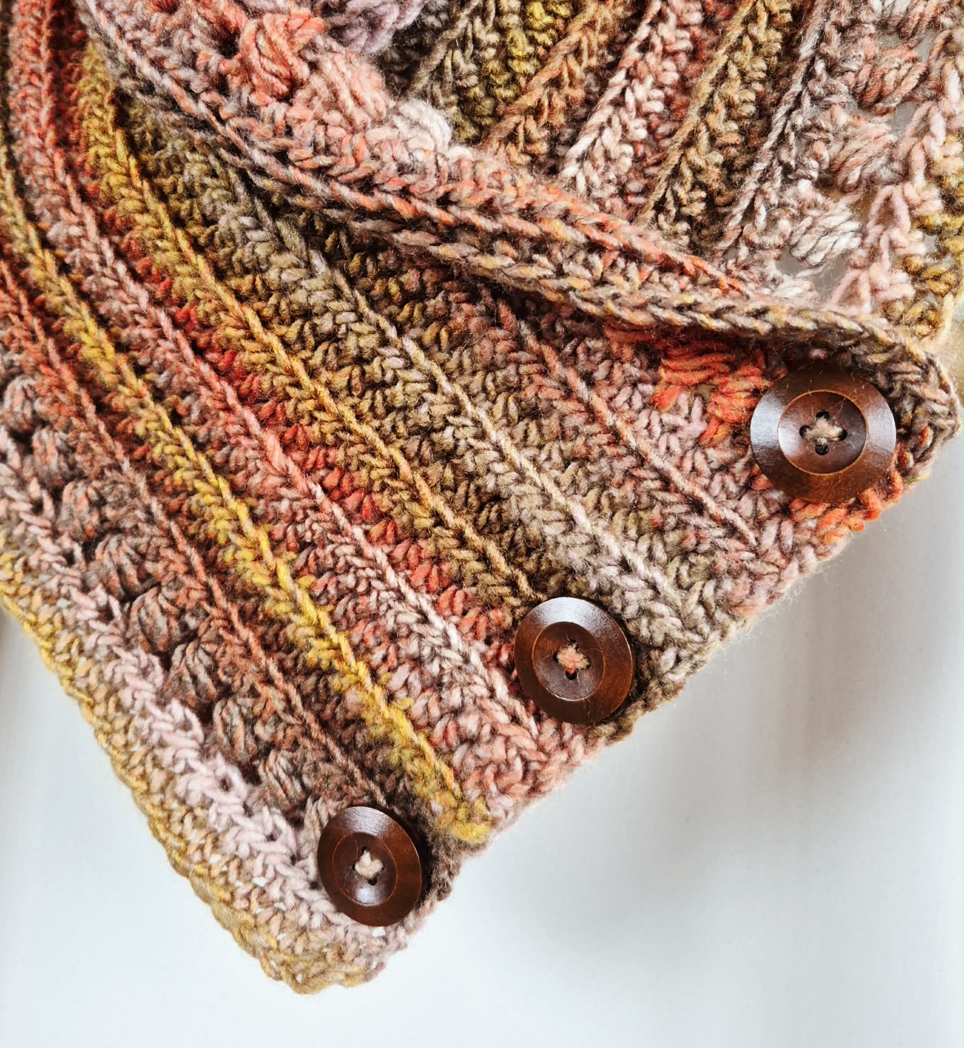 Ladies Neck warmer | Cowl | Scarf | Autumn Tones | Adult | Vintage | Crochet | Buttoned