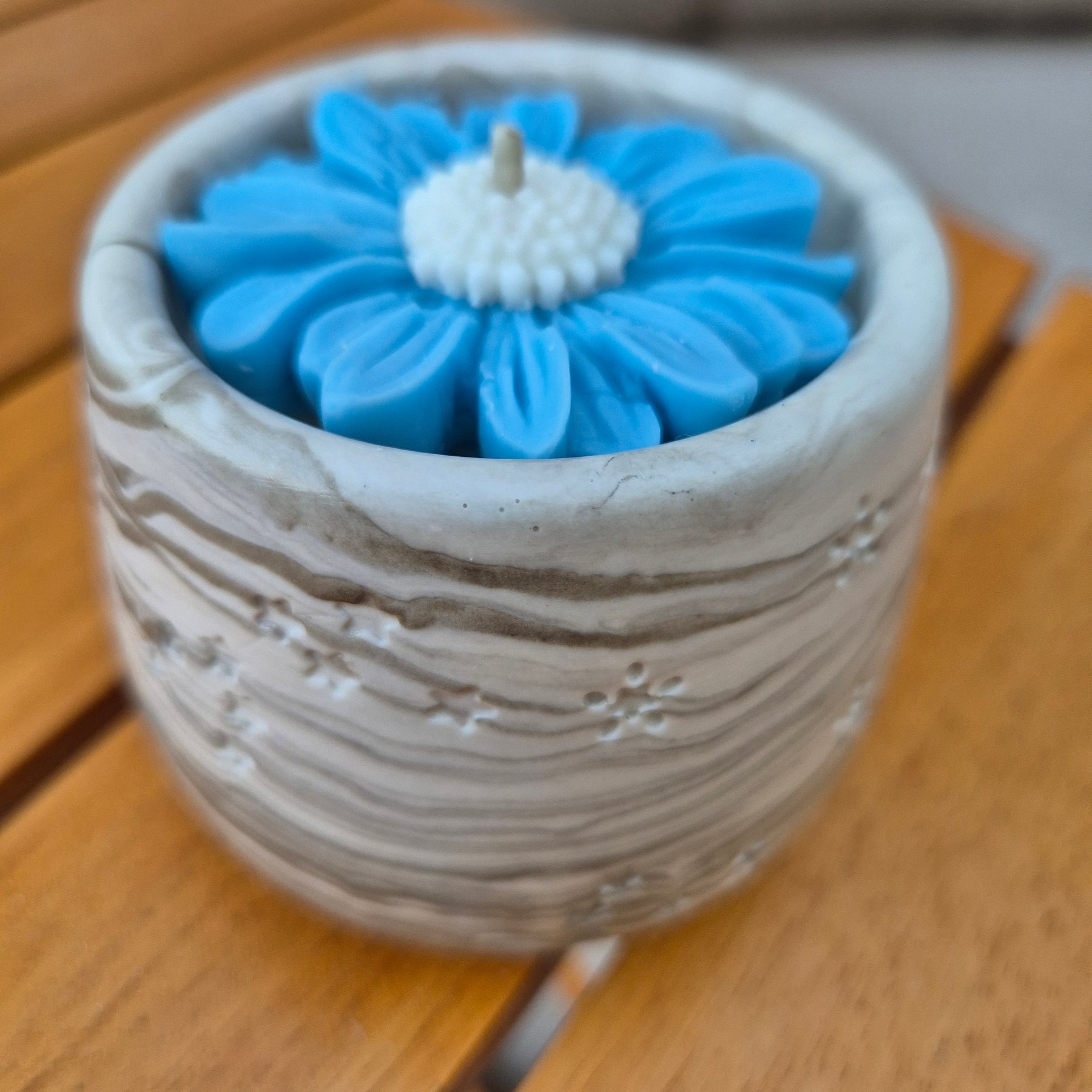 Concrete soy wax tub candle scented with lavender and rose