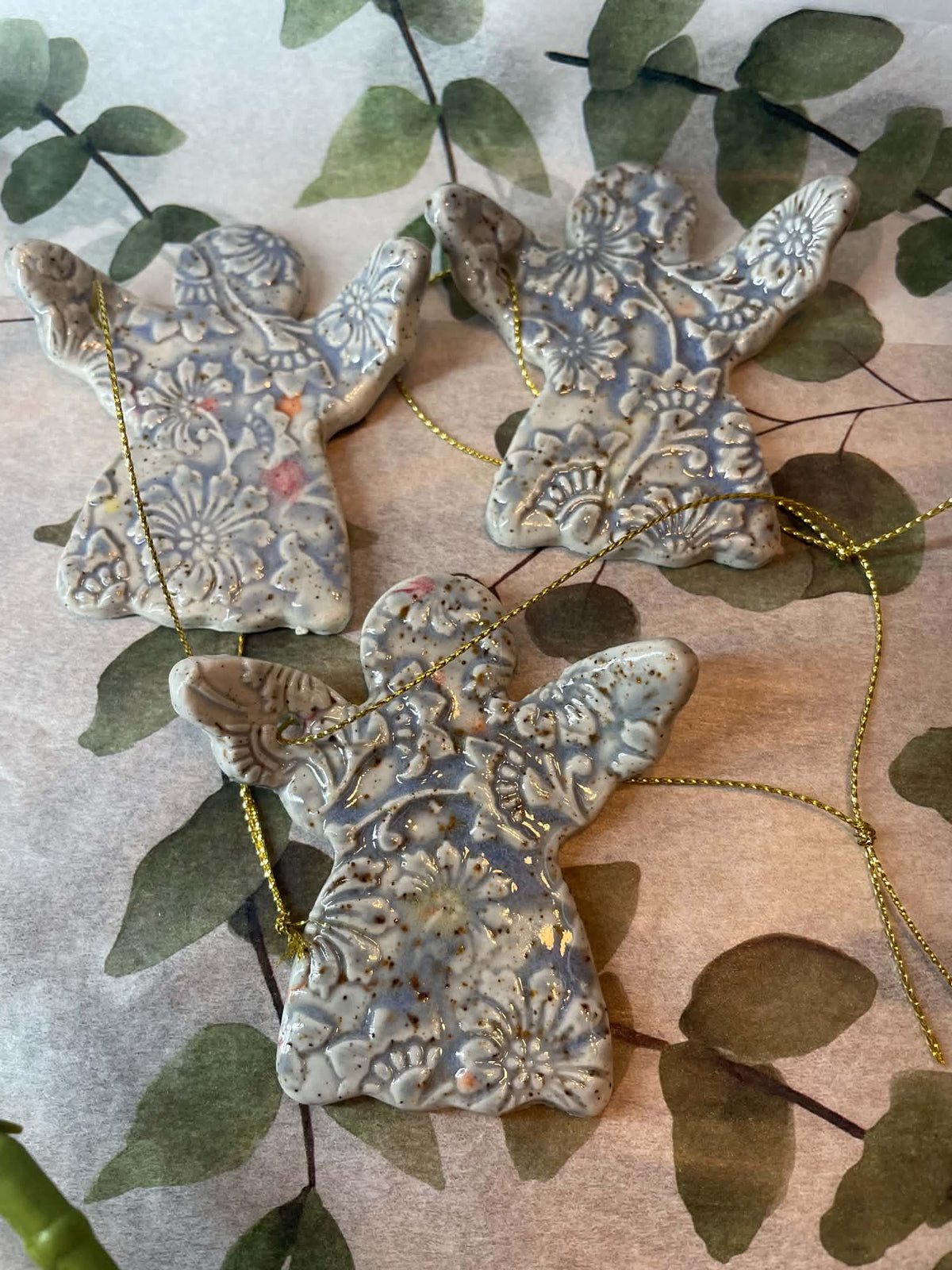Christmas hug angels