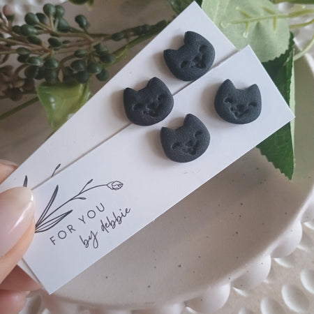 Happy cat stud earrings- black