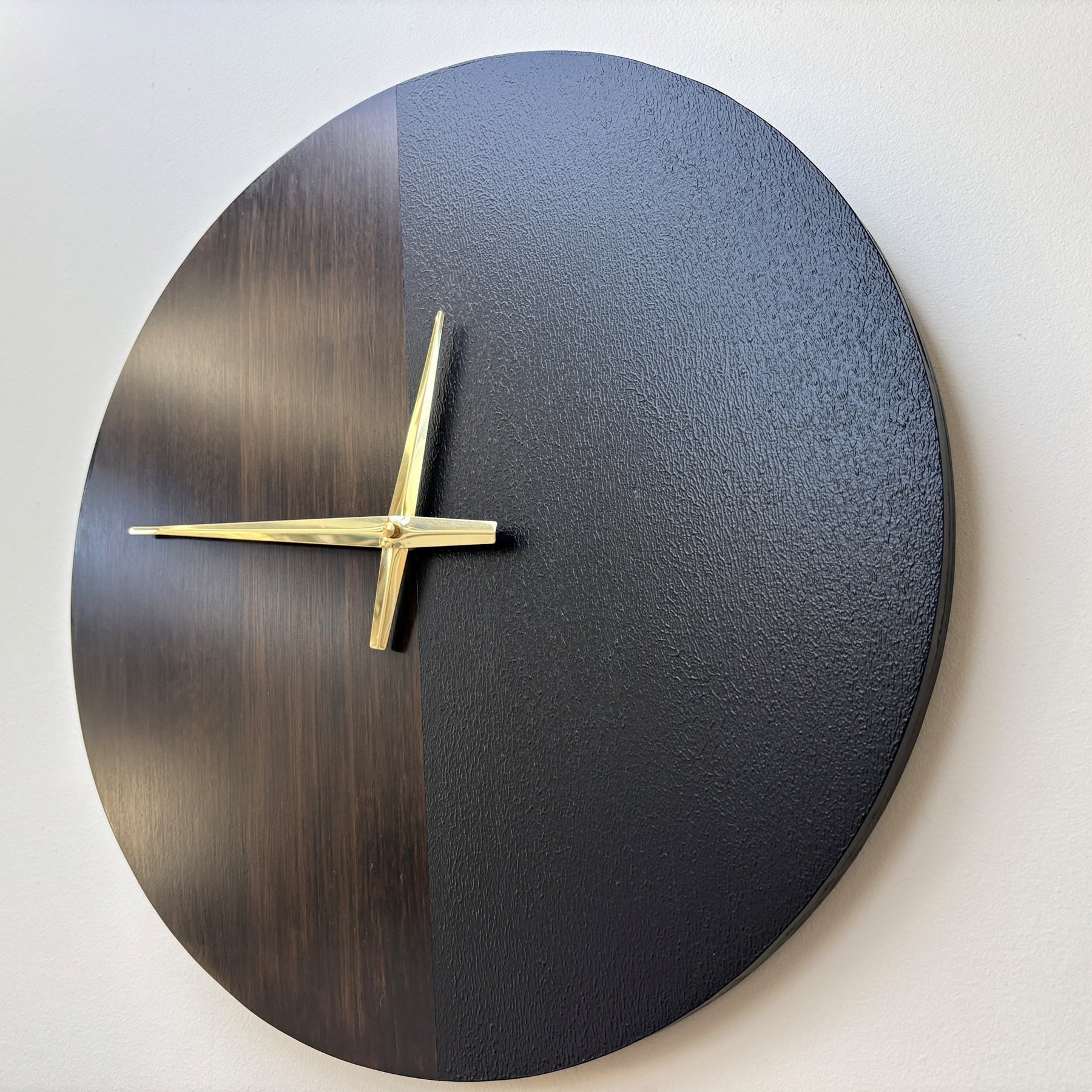 Eclipse – Handmade Tasmanian Oak Wall Clock | Dark Split Design, Gold Hands, Silent Movement | 40cm