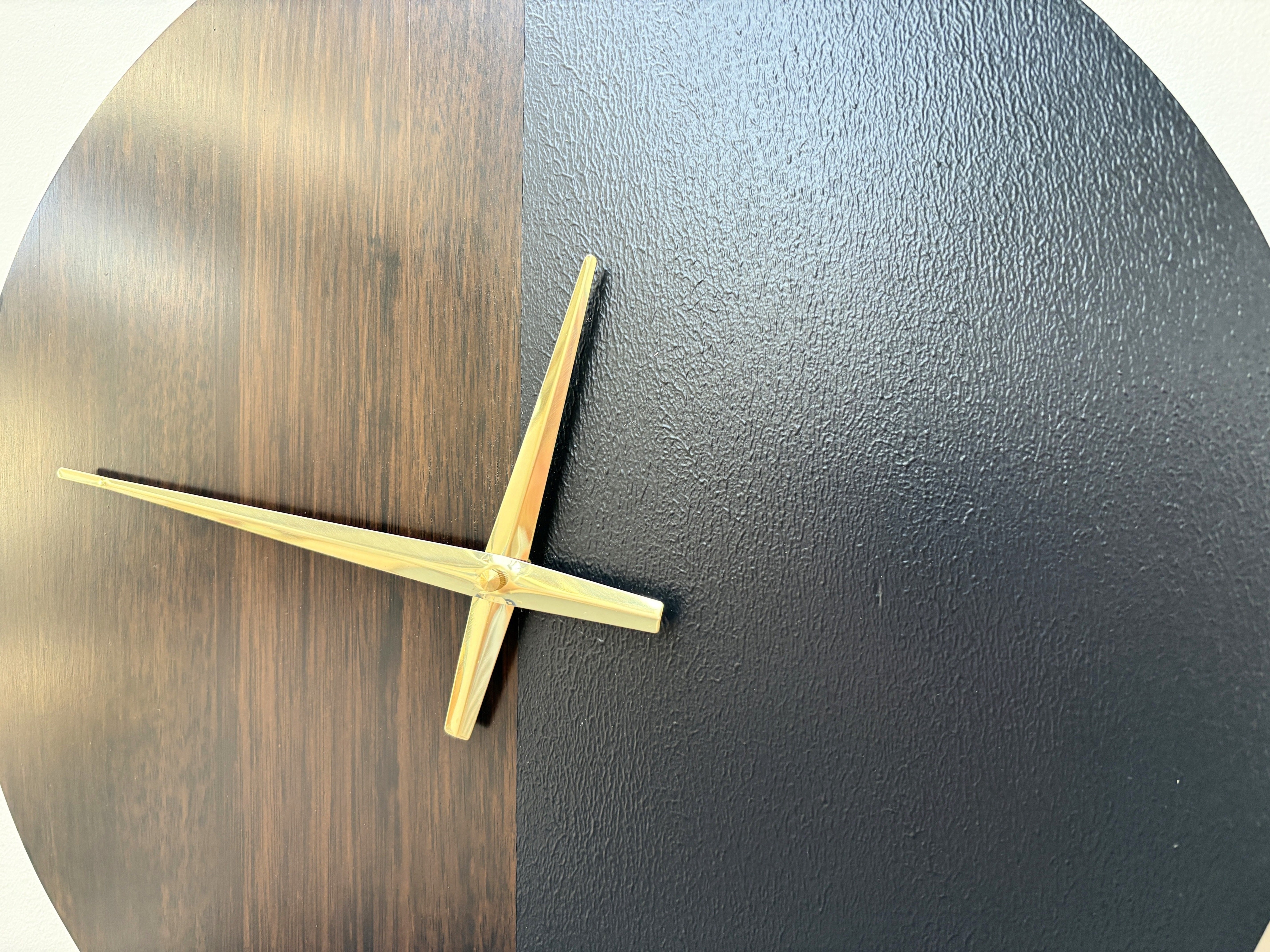 Eclipse – Handmade Tasmanian Oak Wall Clock | Dark Split Design, Gold Hands, Silent Movement | 40cm