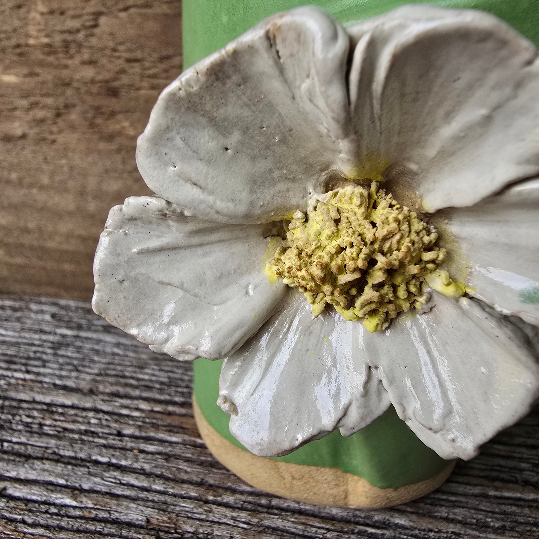 Simple green flower vase