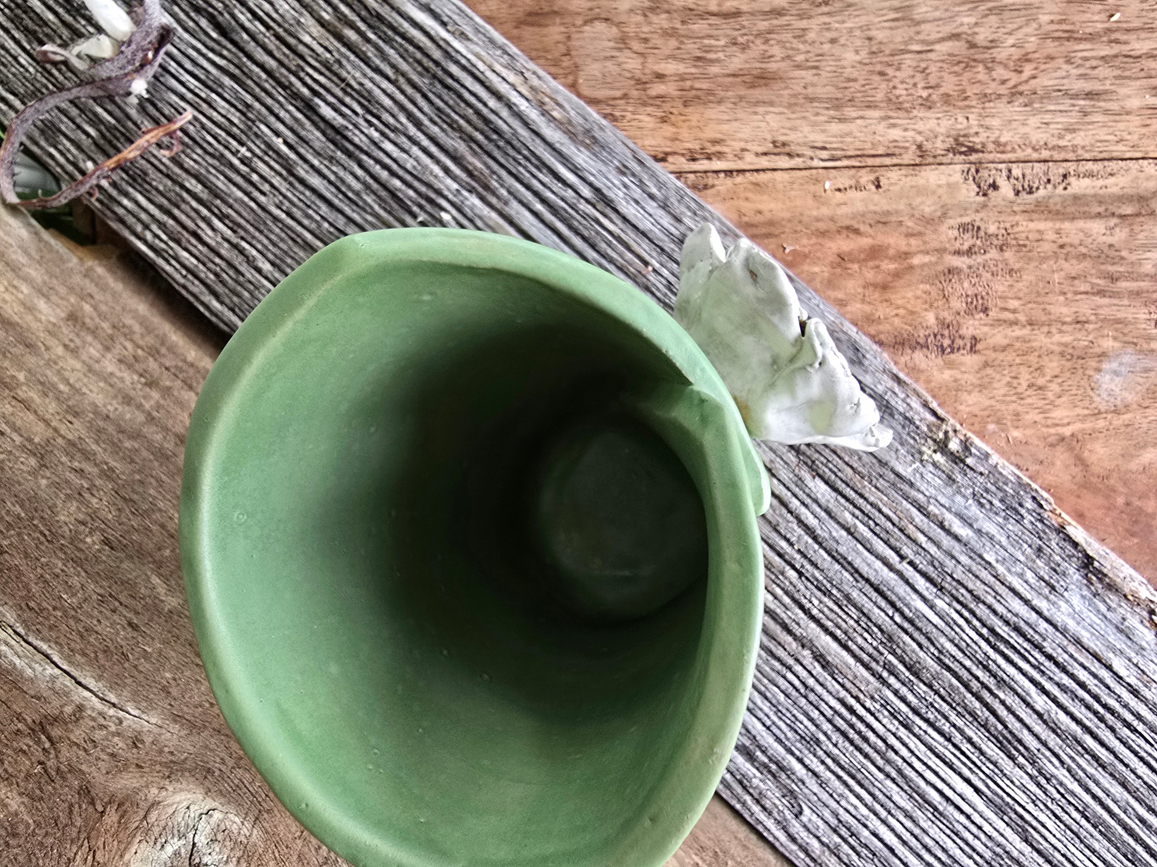 Simple green flower vase