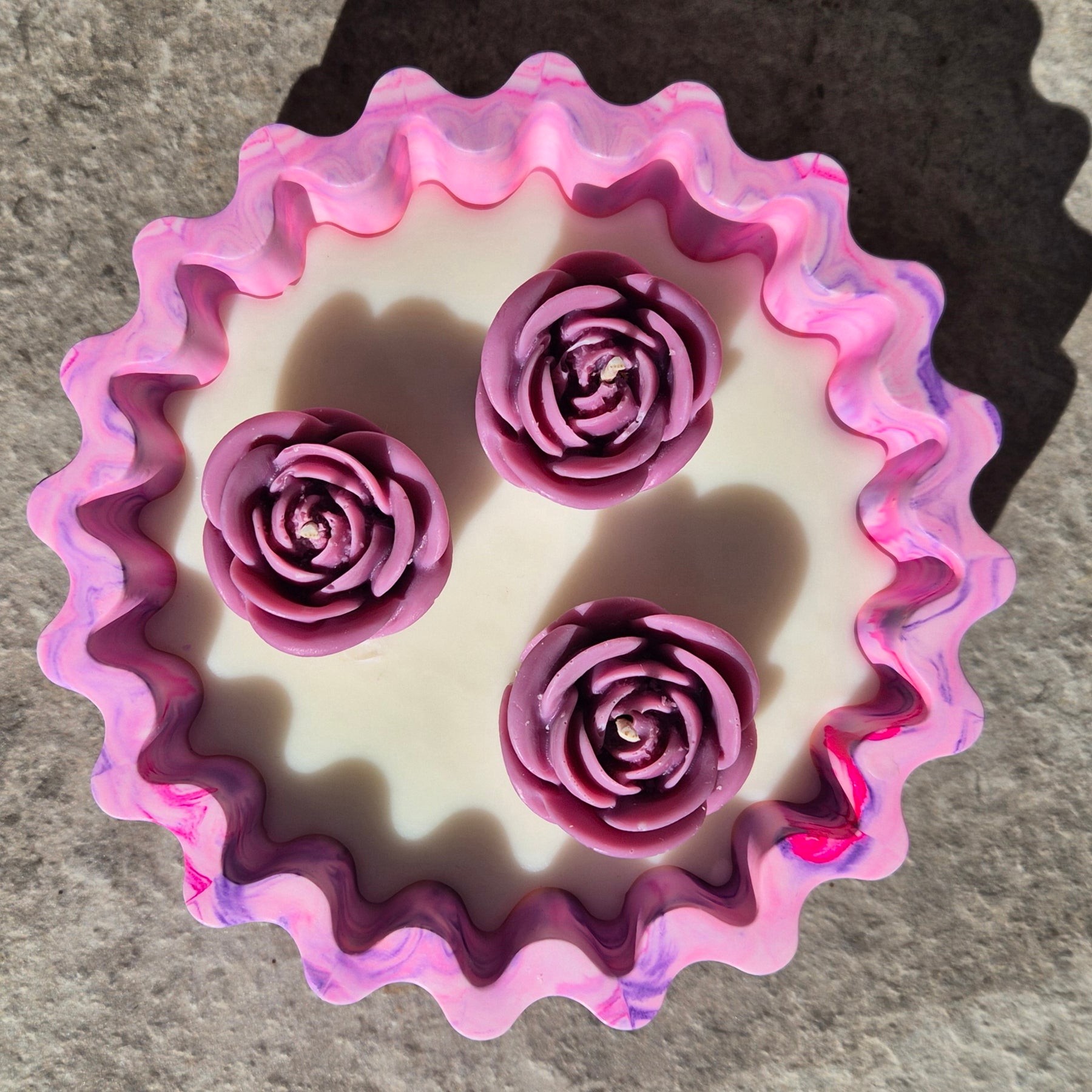 Pink Eco-concrete rose bowl with rose fragranced soy wax