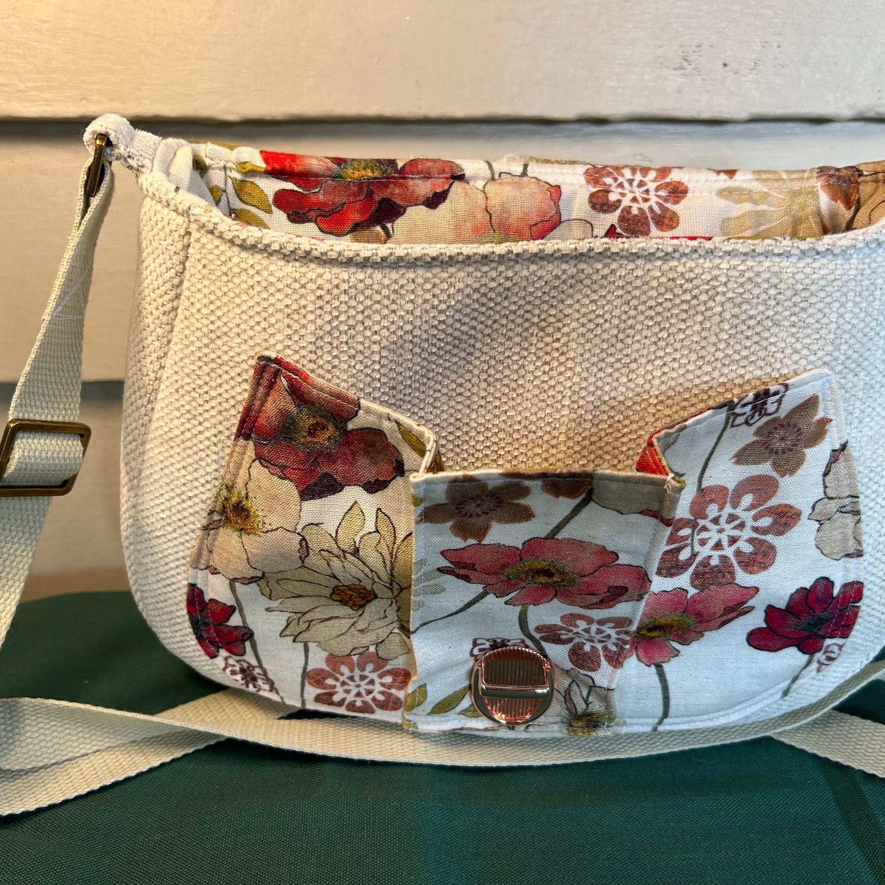 Sweetheart Crossbody Handbag