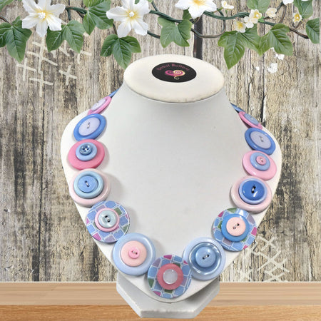 Button necklace - Blue Belle