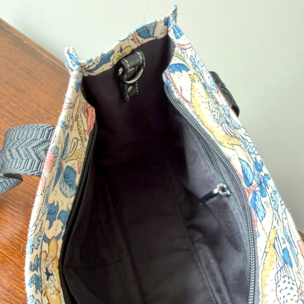 Handmade tote bag | Luggage strap | Floral