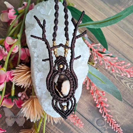 Peanut Wood Micromacrame Necklace