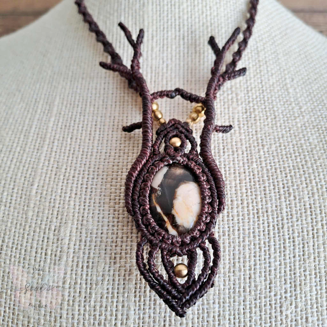 Peanut Wood Micromacrame Necklace