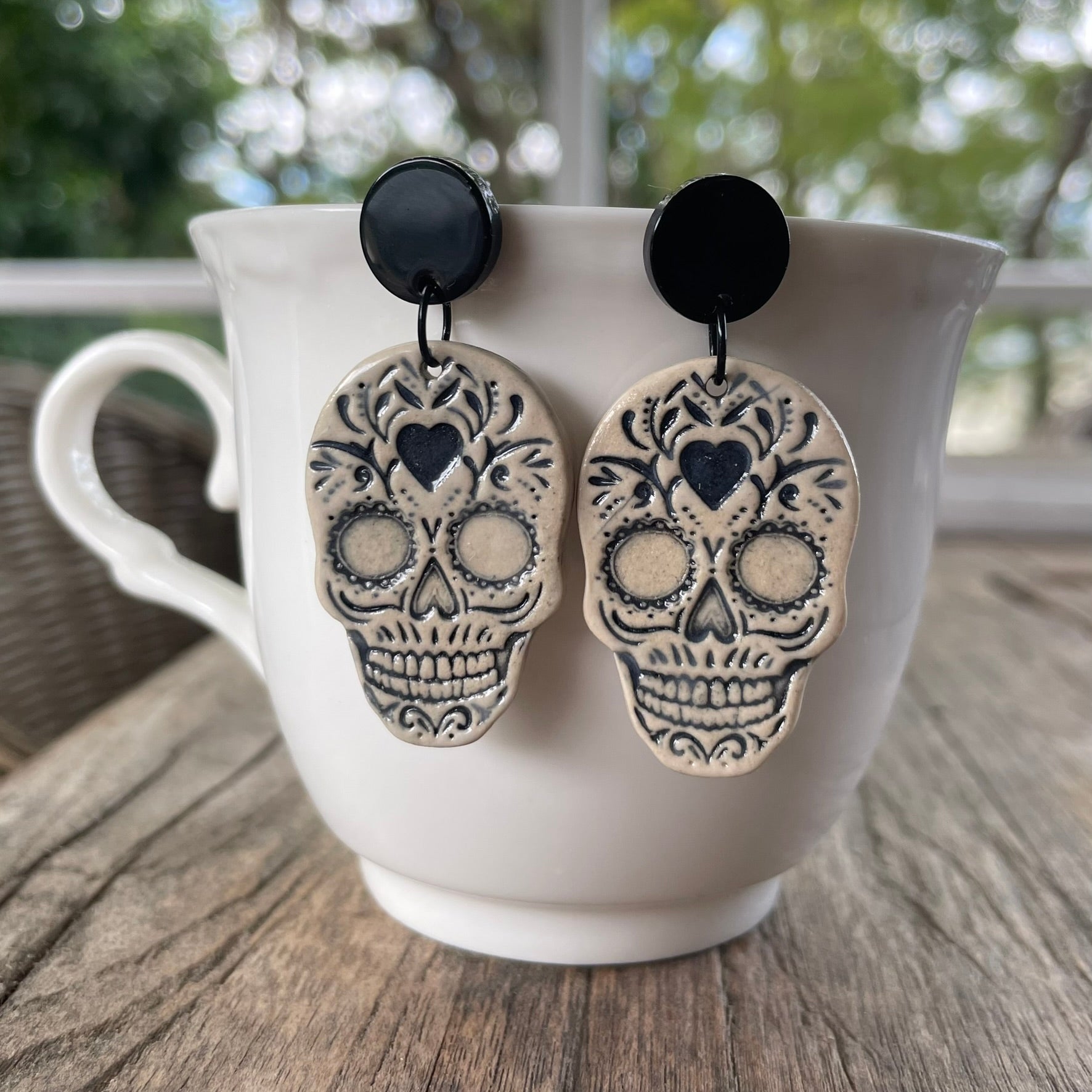 Earrings Handmade ceramic sugar skull Black and Bone beige