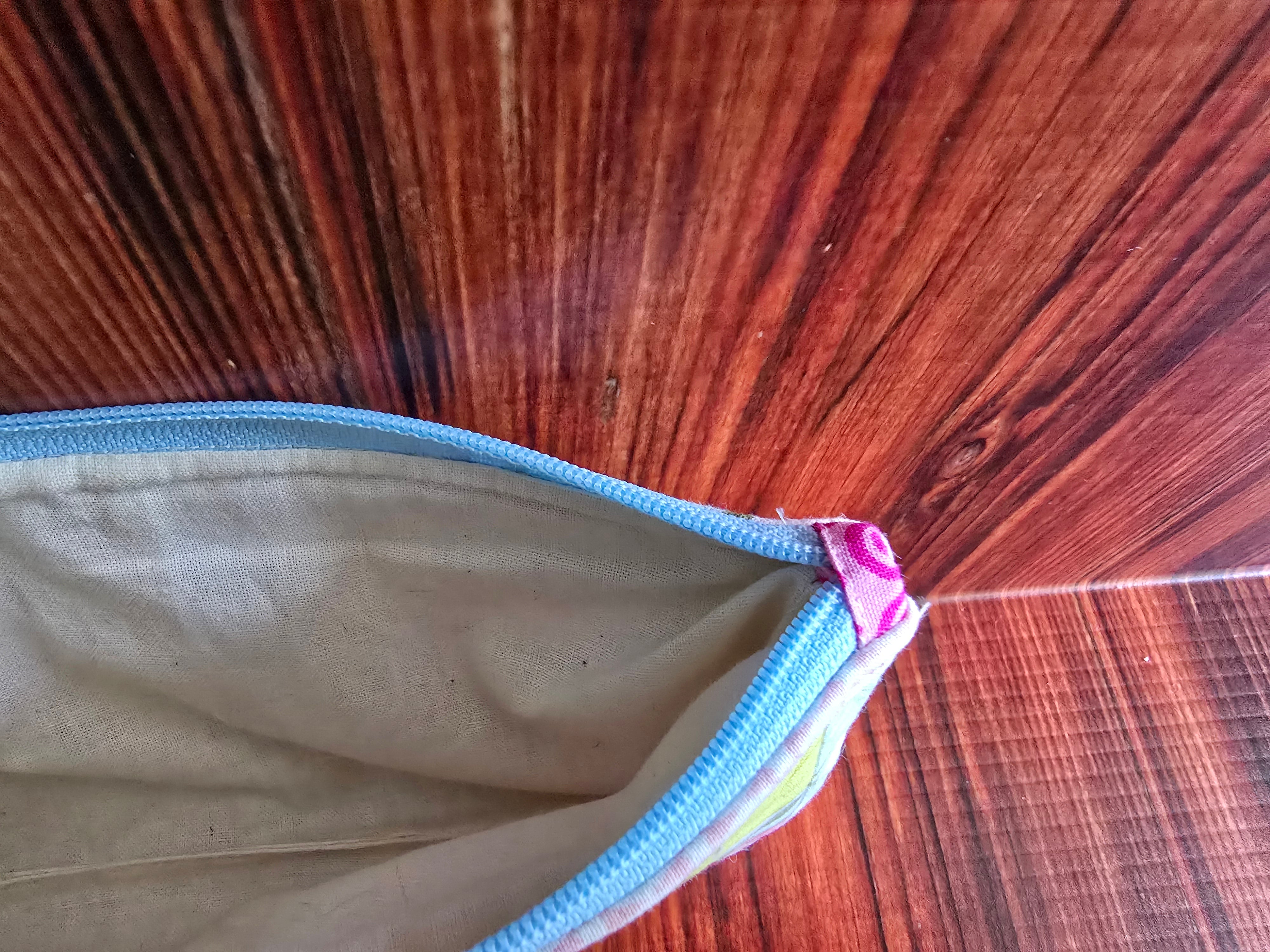 Handmade | Small | Scrappy | Zippered pouch