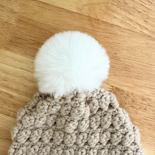 Newborn Baby Beanie - Natural with fluffy pompom