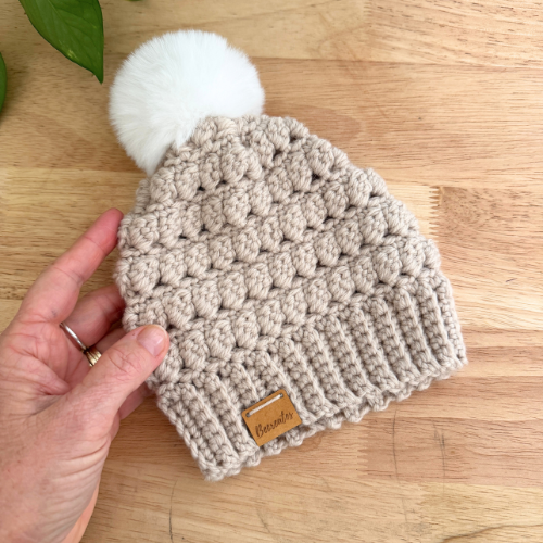 Newborn Baby Beanie - Natural with fluffy pompom