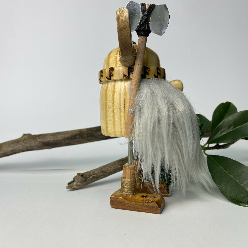 handmade-wood-vikings-3