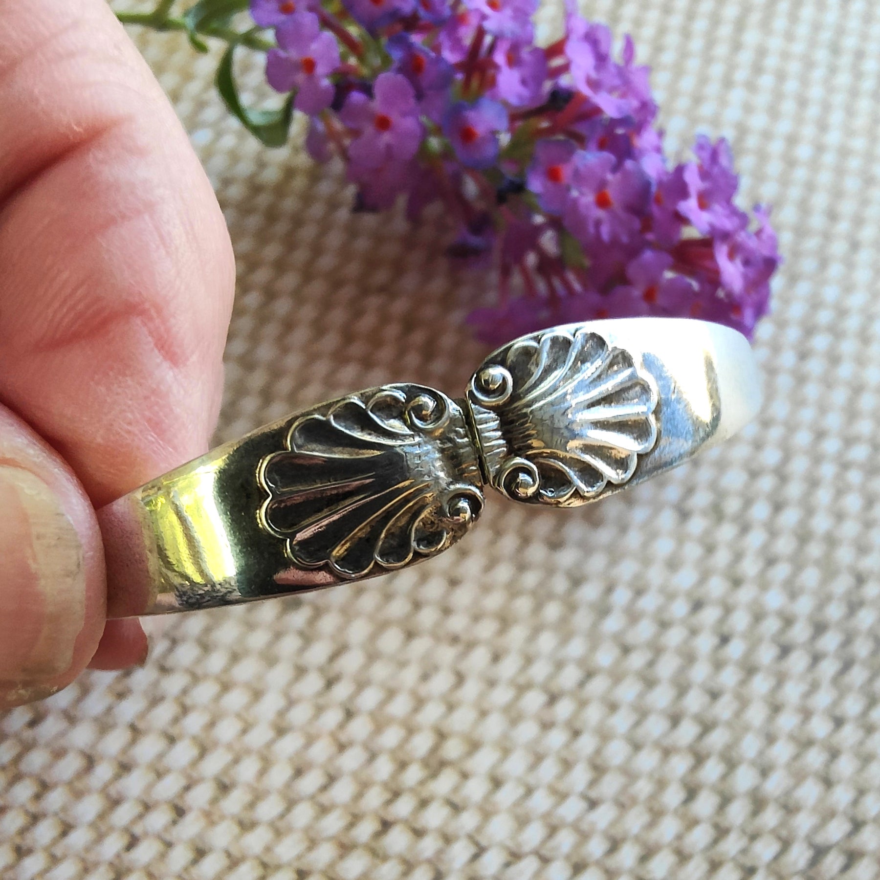 Sterling Silver Vintage Spoon Cuff Bracelet – 1905 Shell Pattern