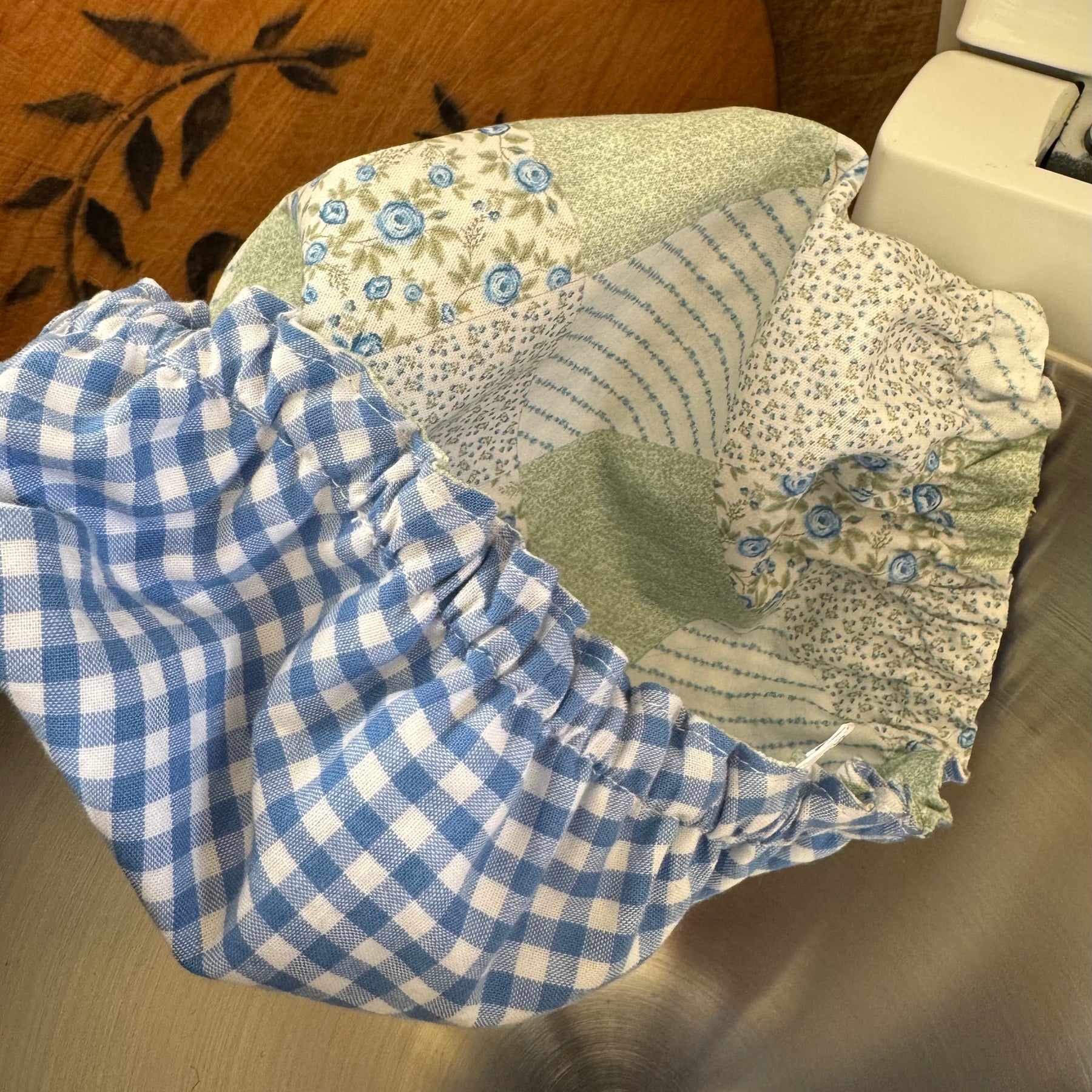 Country Style Reversible Bowl Cover - Patchwork & Gingham