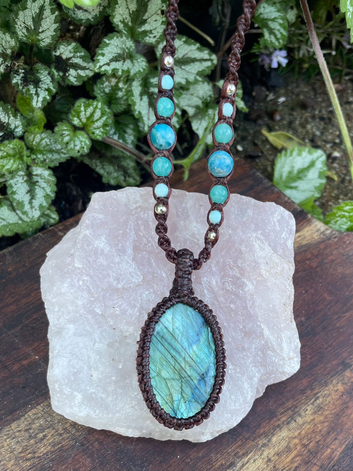 Labradorite Pendant, Macrame necklace boho style, adjustable