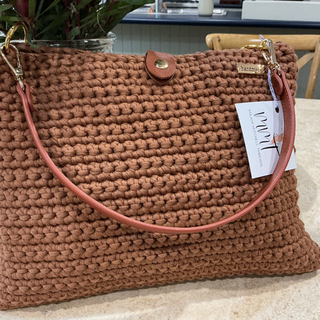 Casual Crochet handbag, clay colour.